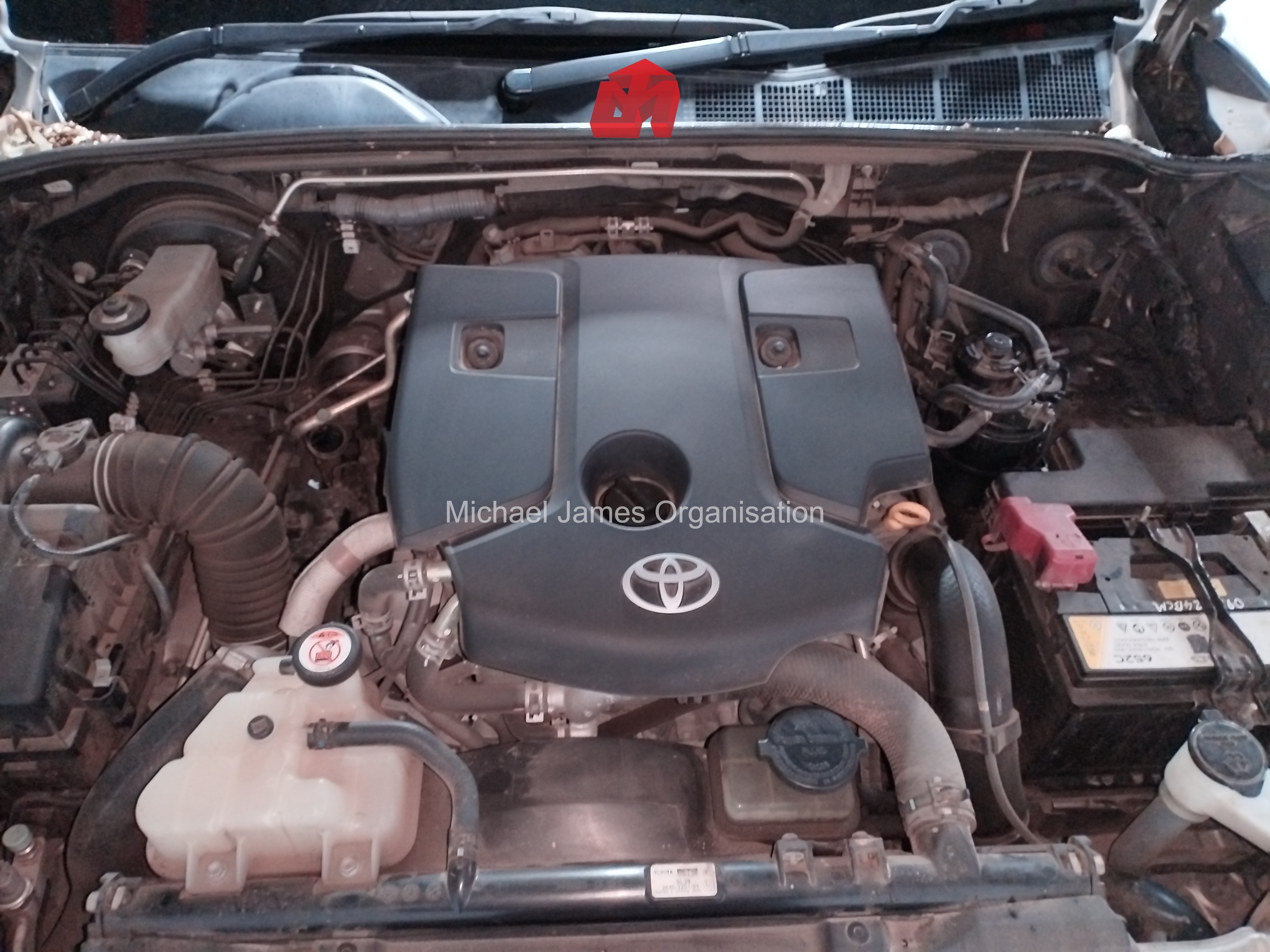 2019 TOYOTA HILUX 2.4 GD-6 SRX 4X4 A/T D/C thumbnail 9