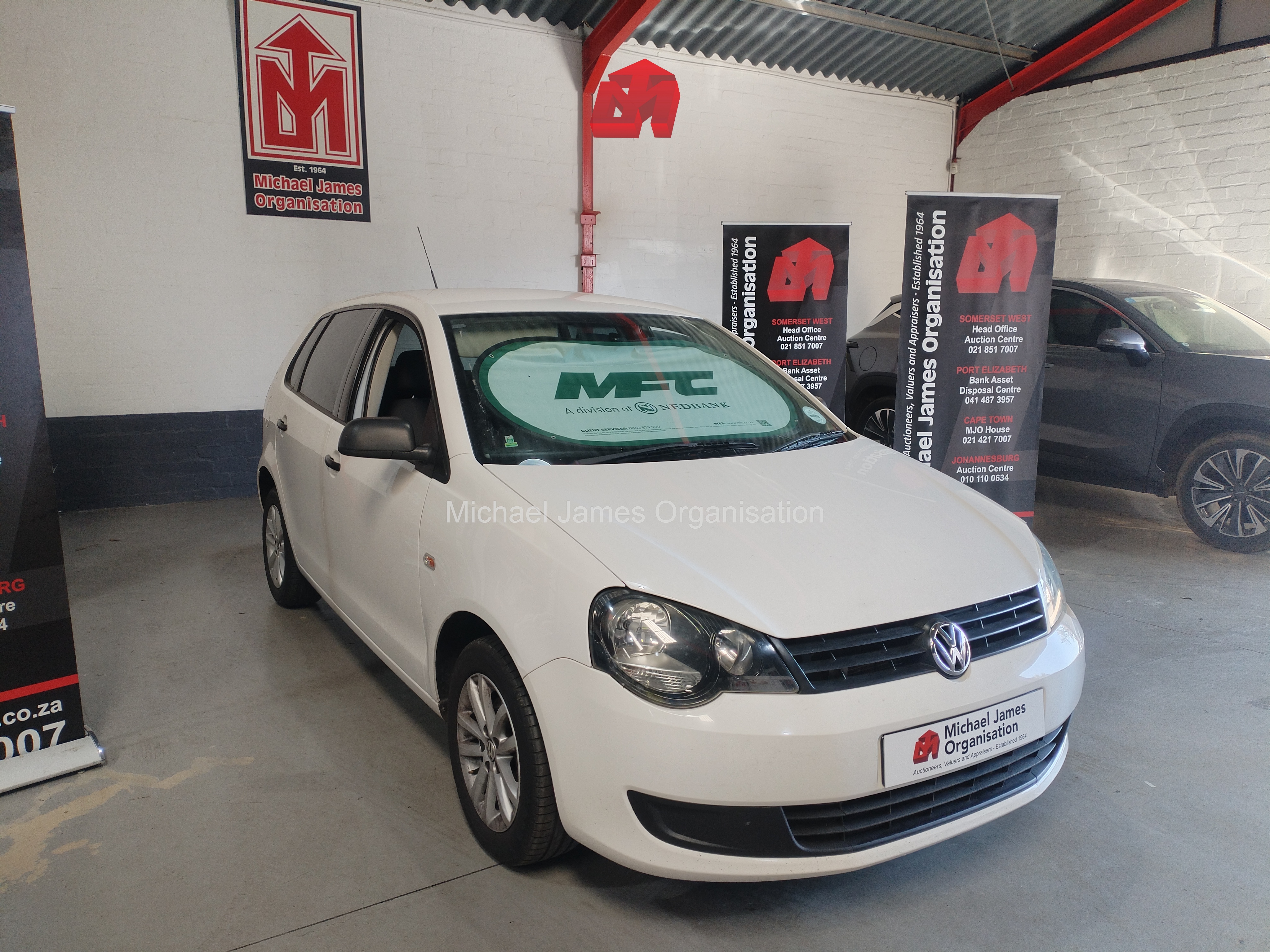 2013 VOLKSWAGEN POLO VIVO 1.4 5Dr thumbnail 3
