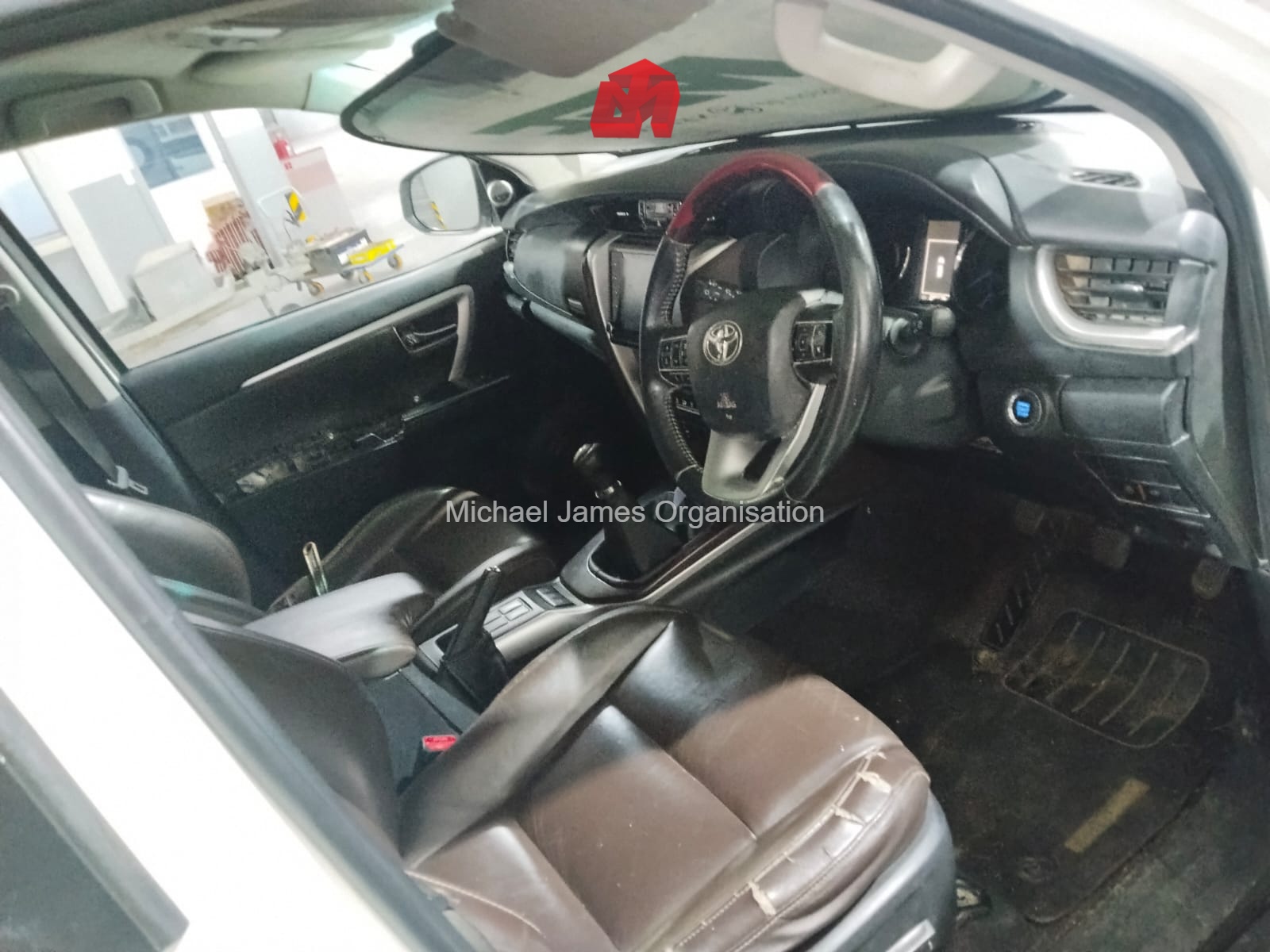 2019 TOYOTA FORTUNER 2.8 GD-6 R/B A/T thumbnail 6
