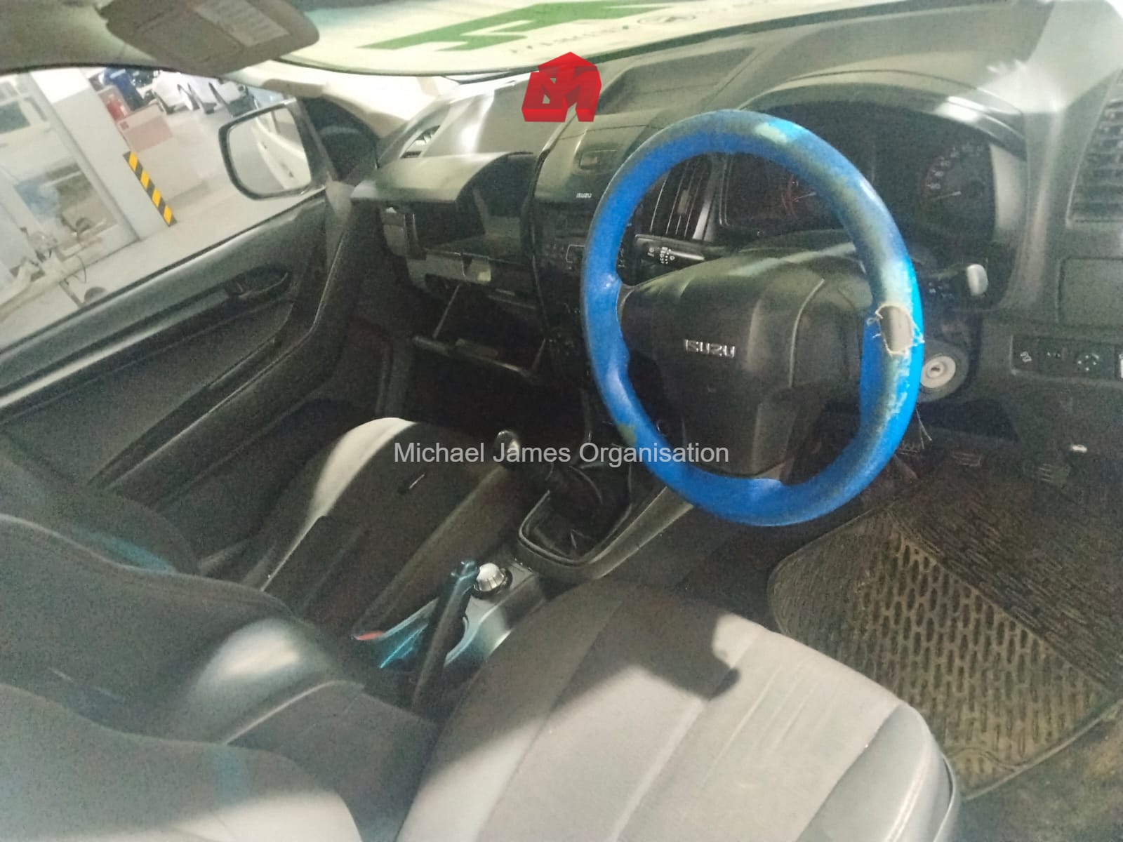 2019 ISUZU D-MAX 250 HO-RIDE 4X4 D/C P/U thumbnail 6