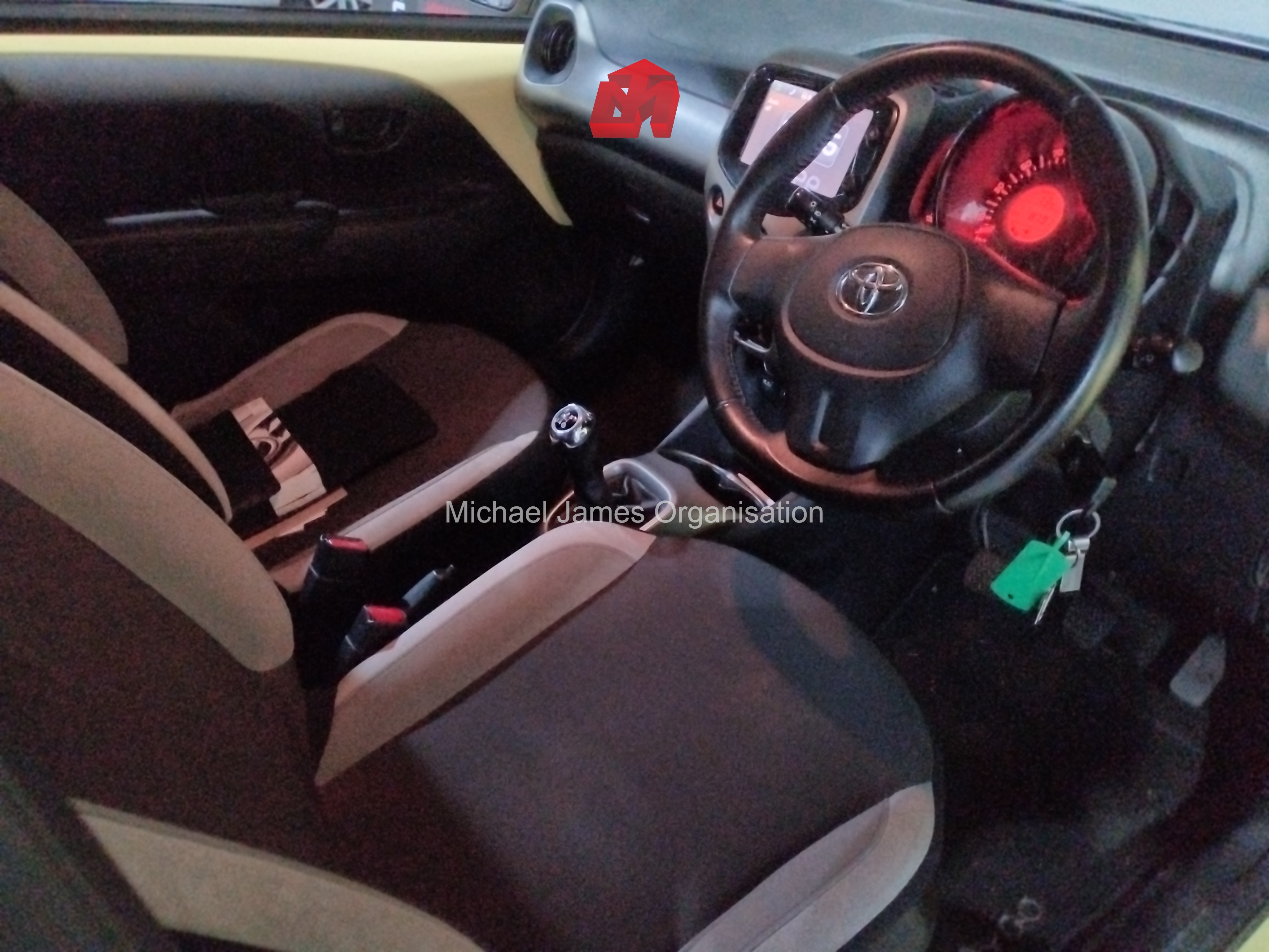 2017 TOYOTA AYGO 1.0 (5DR) thumbnail 9