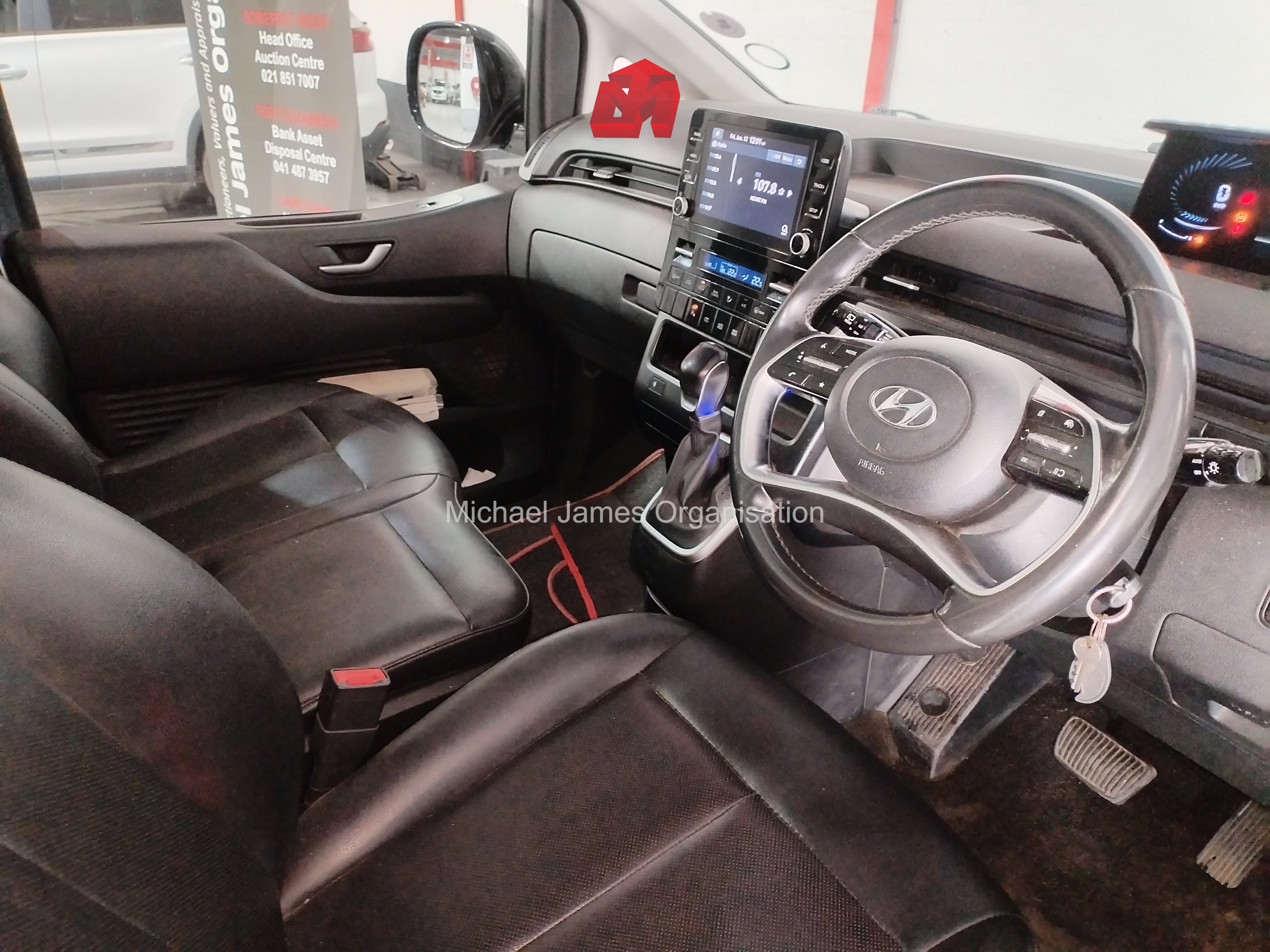 2022 HYUNDAI STARIA 2.2D A/T thumbnail 8