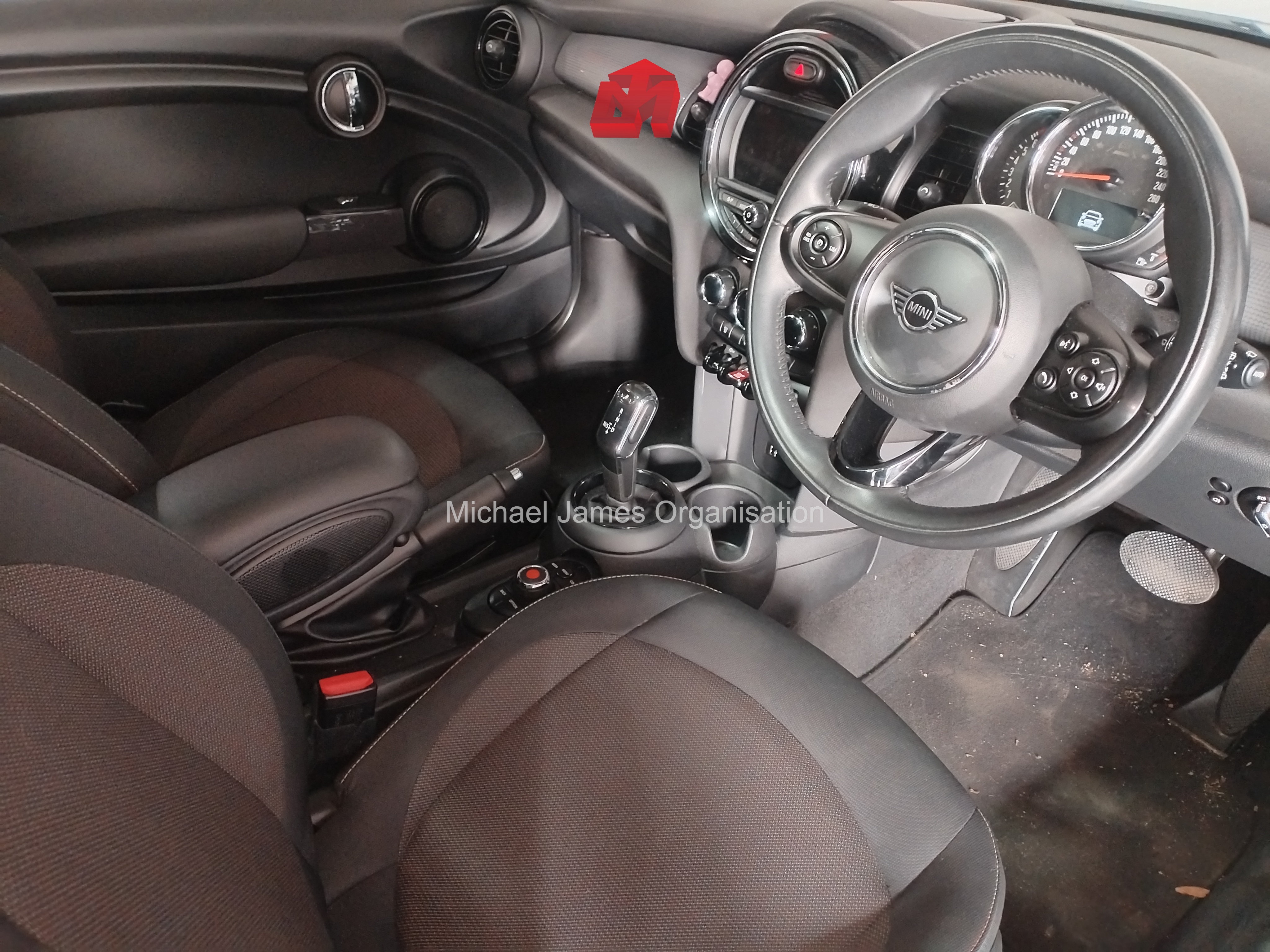 2019 MINI COOPER A/T thumbnail 8