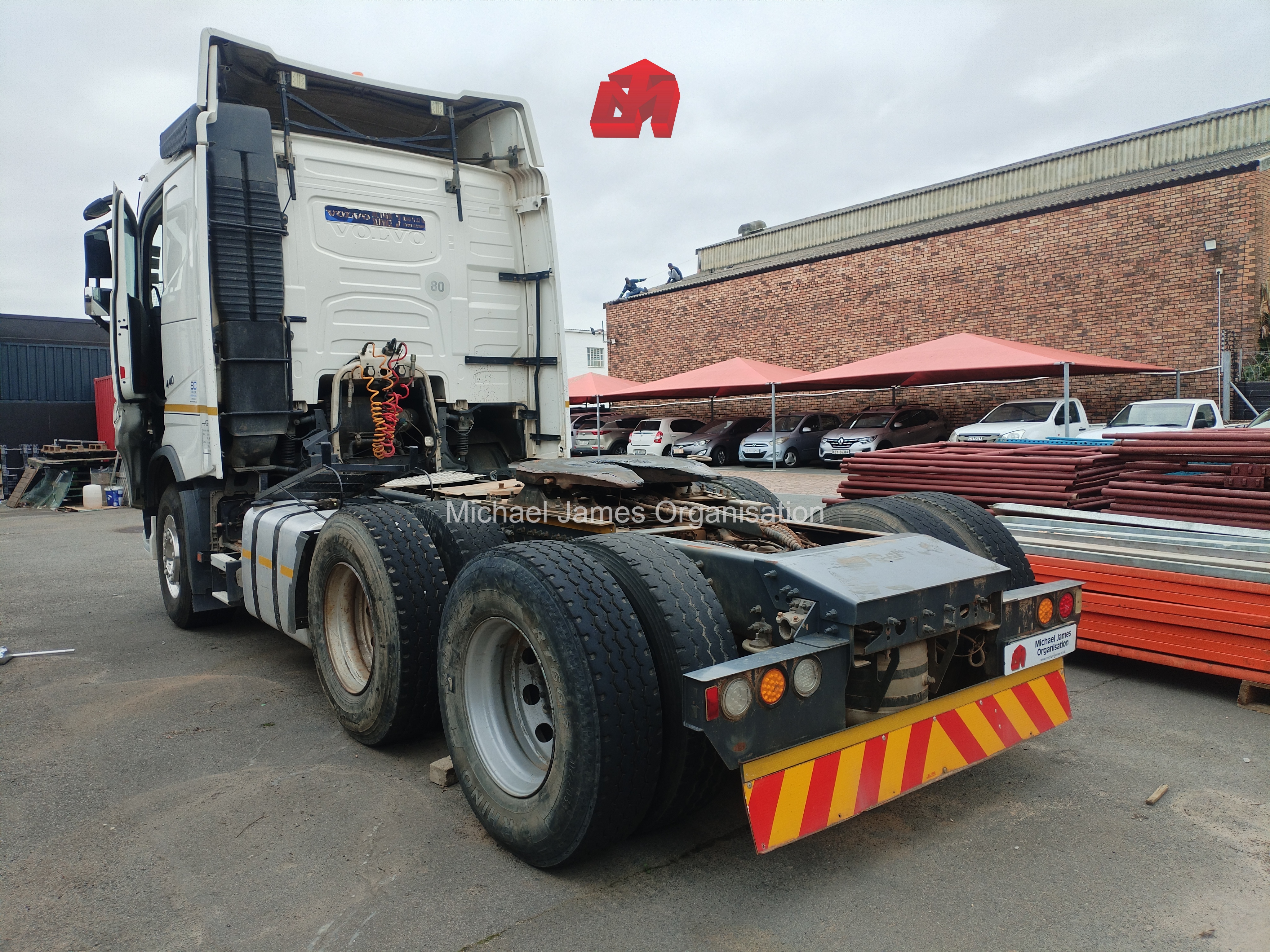 2018 VOLVO FH 440 DOUBLE AXLE TRUCK thumbnail 5