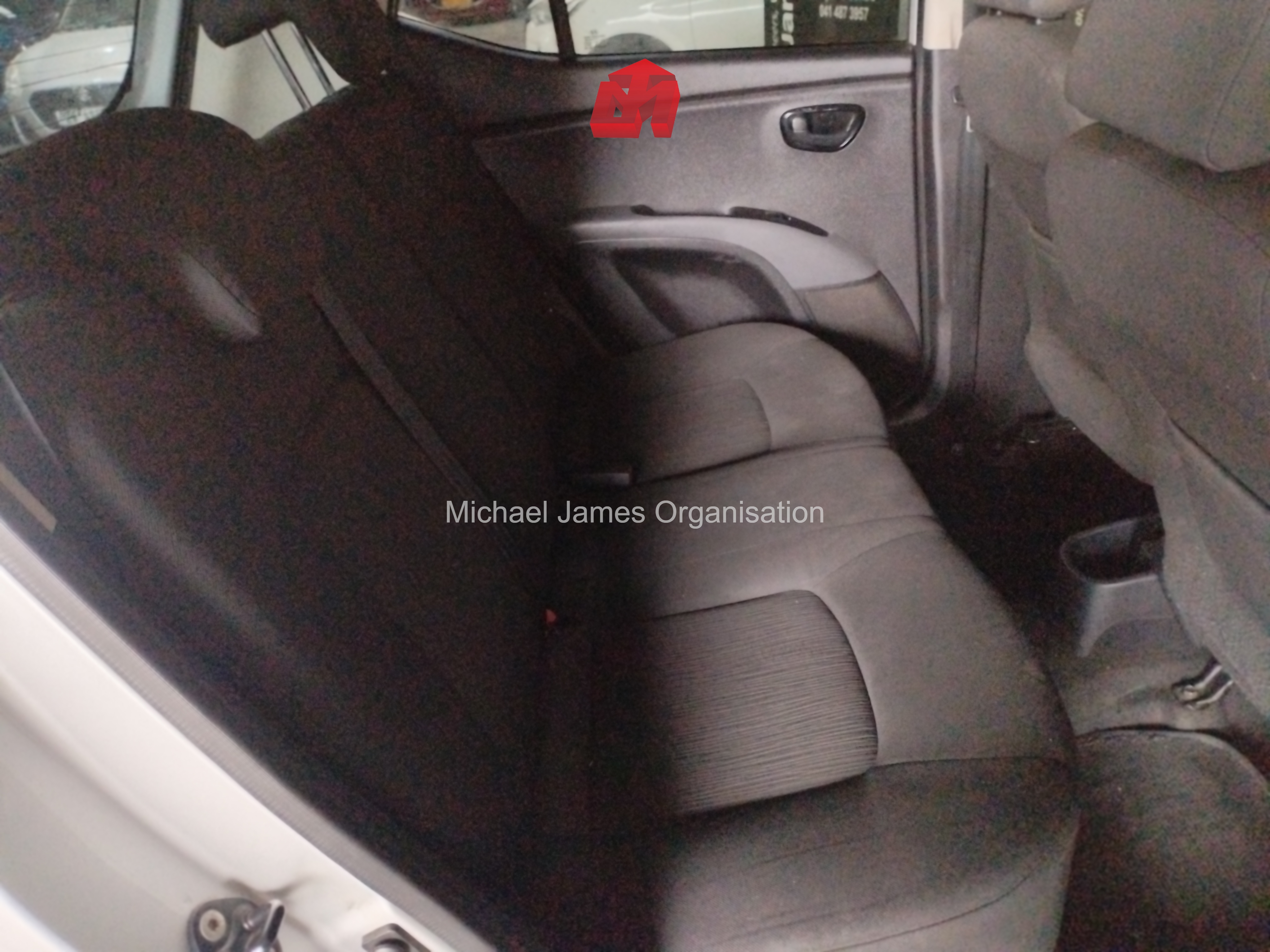 2016 HYUNDAI i10 1.1 GLS/MOTION thumbnail 8