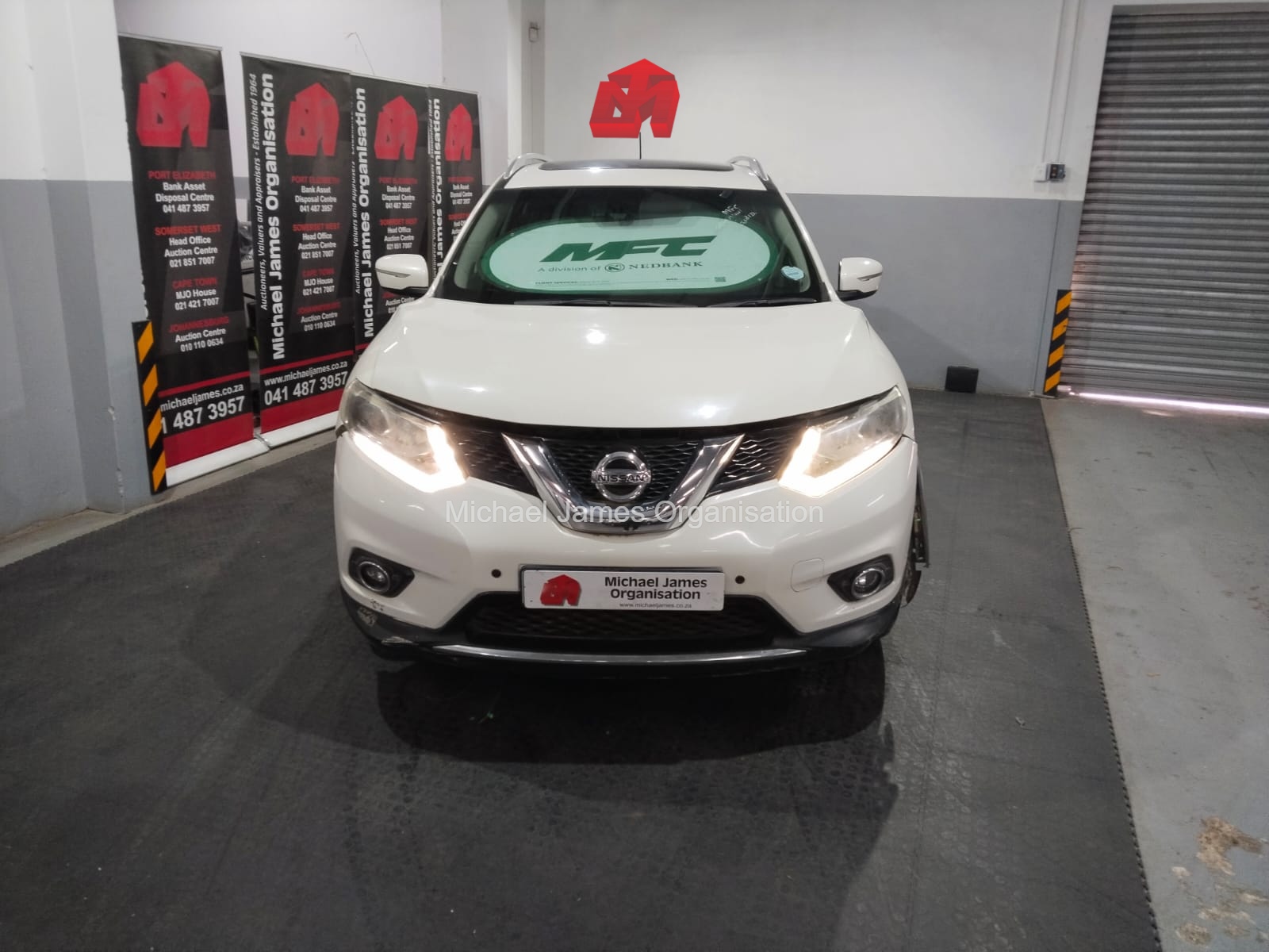 2015 NISSAN X TRAIL 1.6 dCi LE 4X4 (T32) thumbnail 3
