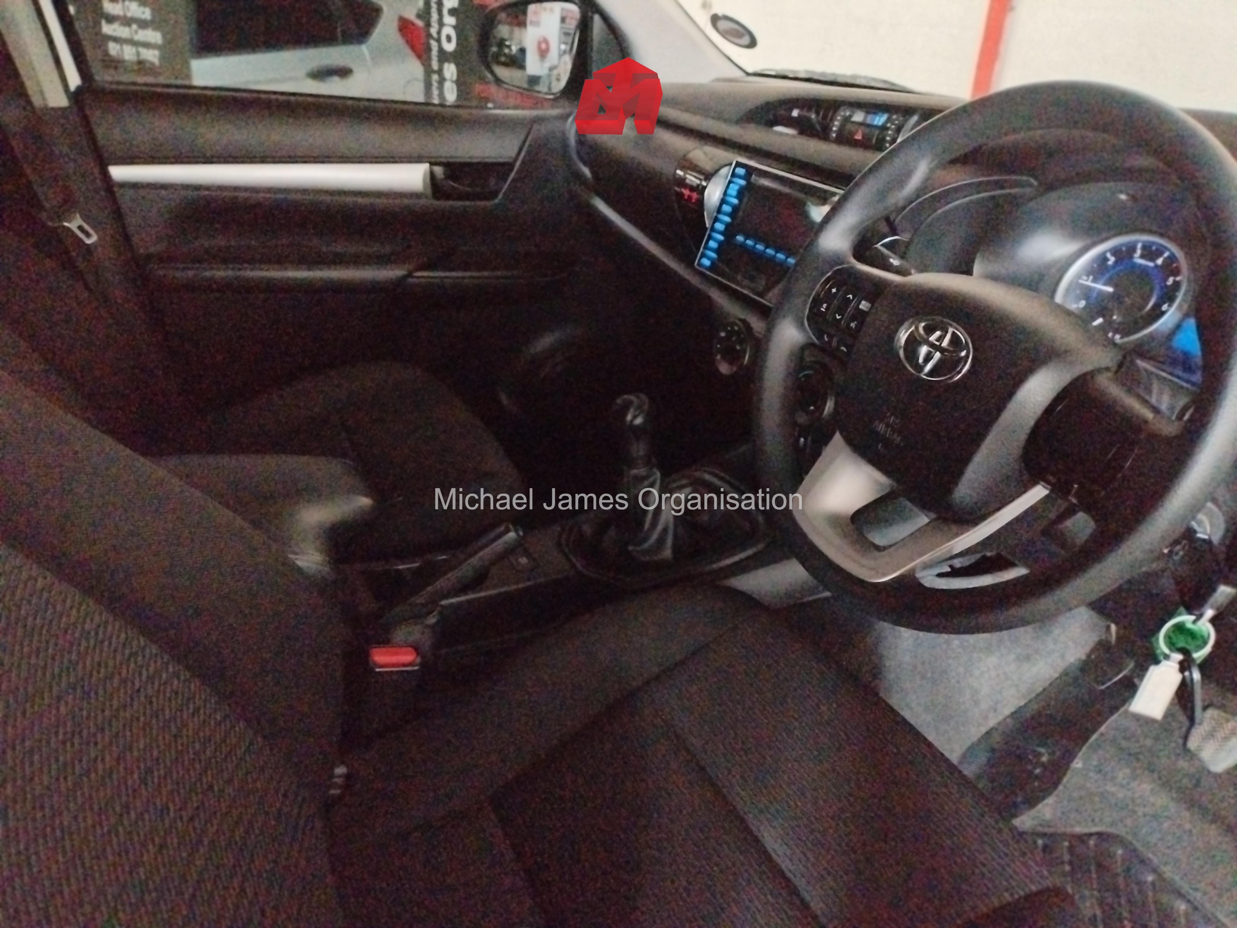2018 TOYOTA HILUX 2.4 GD-6 RB SRX P/U D/C thumbnail 8