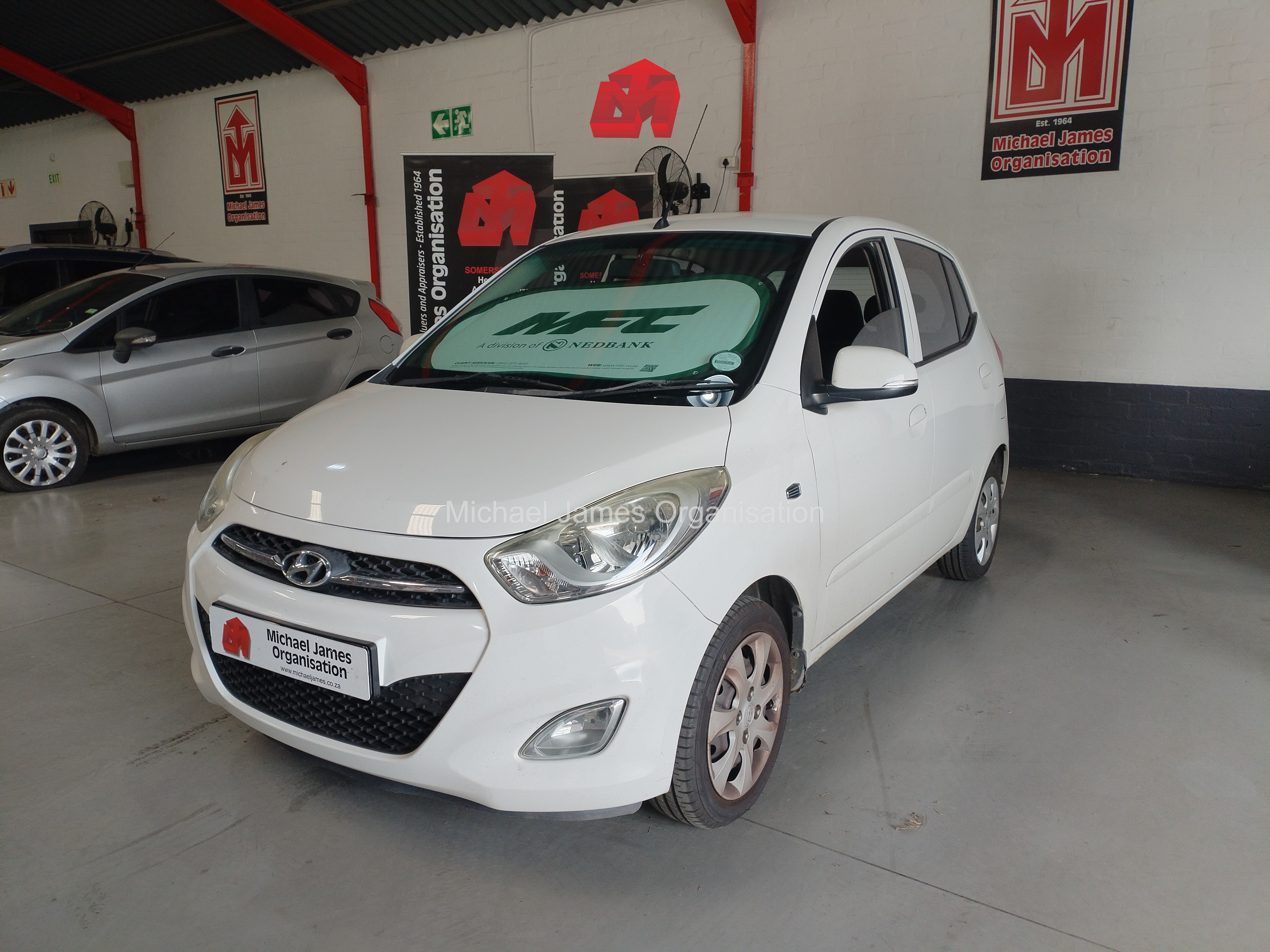 2016 HYUNDAI i10 1.1 GLS/ MOTION