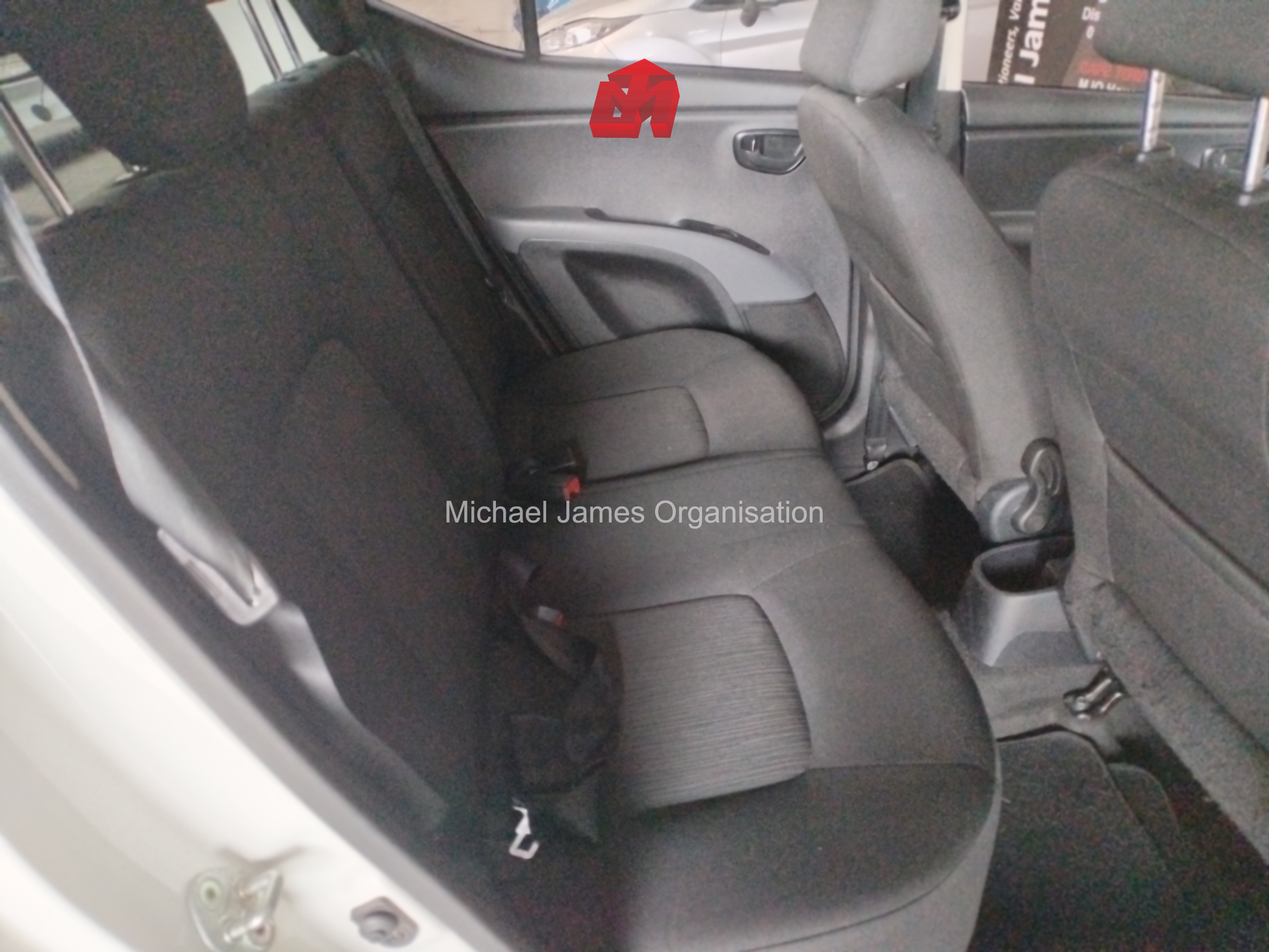 2016 HYUNDAI i10 1.1 GLS/ MOTION thumbnail 8