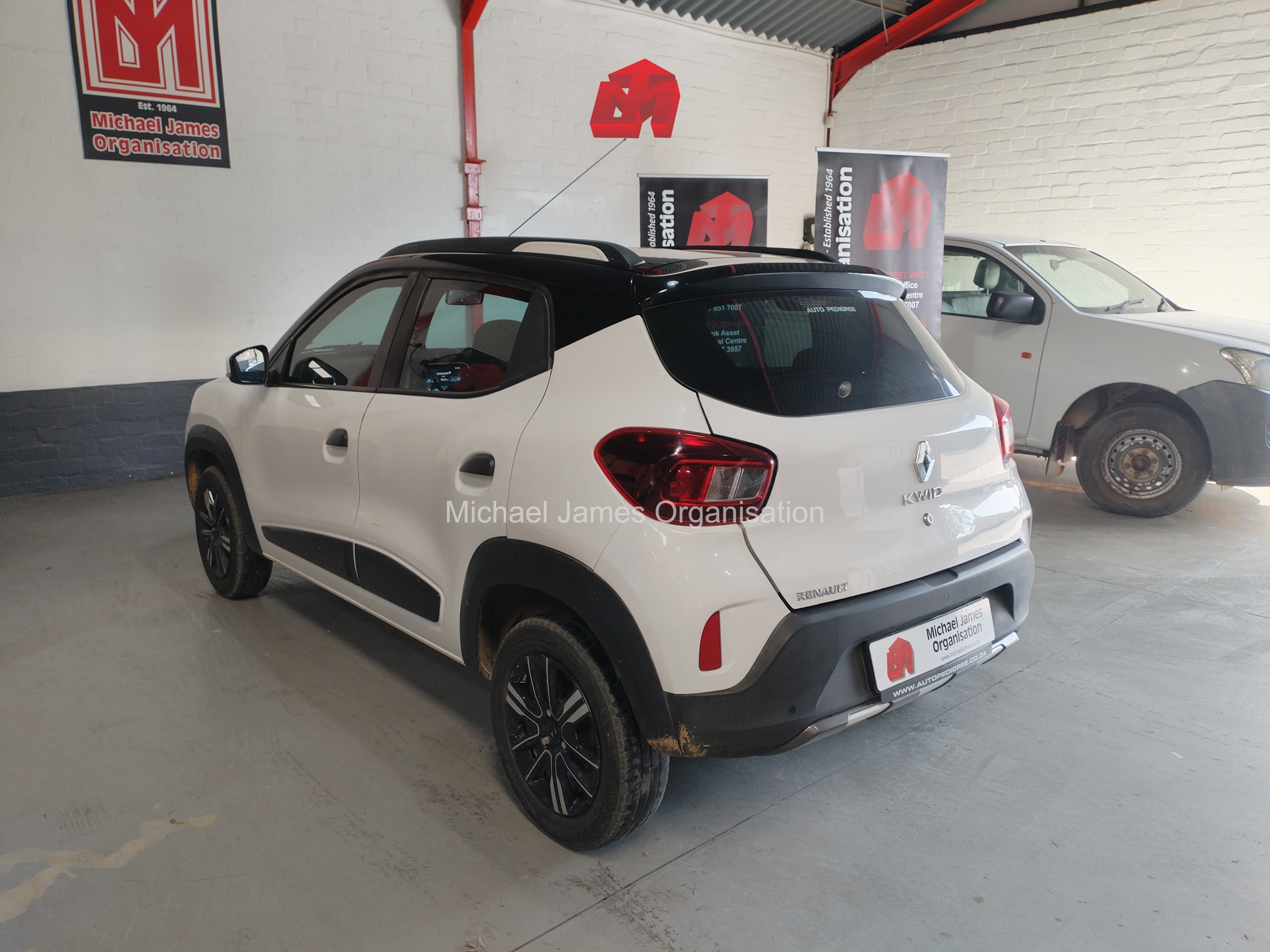 2023 RENAULT KWID 1.0 CLIMBER 5DR thumbnail 4