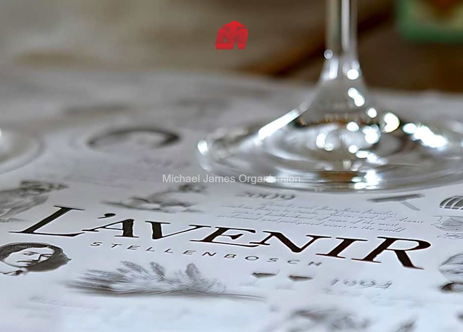 L'Avenir Stay and Dine