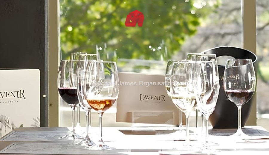 L'Avenir Stay and Dine thumbnail 8