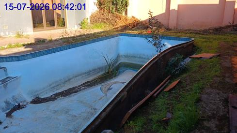 4 Bedroom Spacious family home with excellent potential thumbnail 5