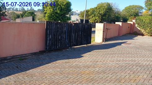 4 Bedroom Spacious family home with excellent potential thumbnail 12