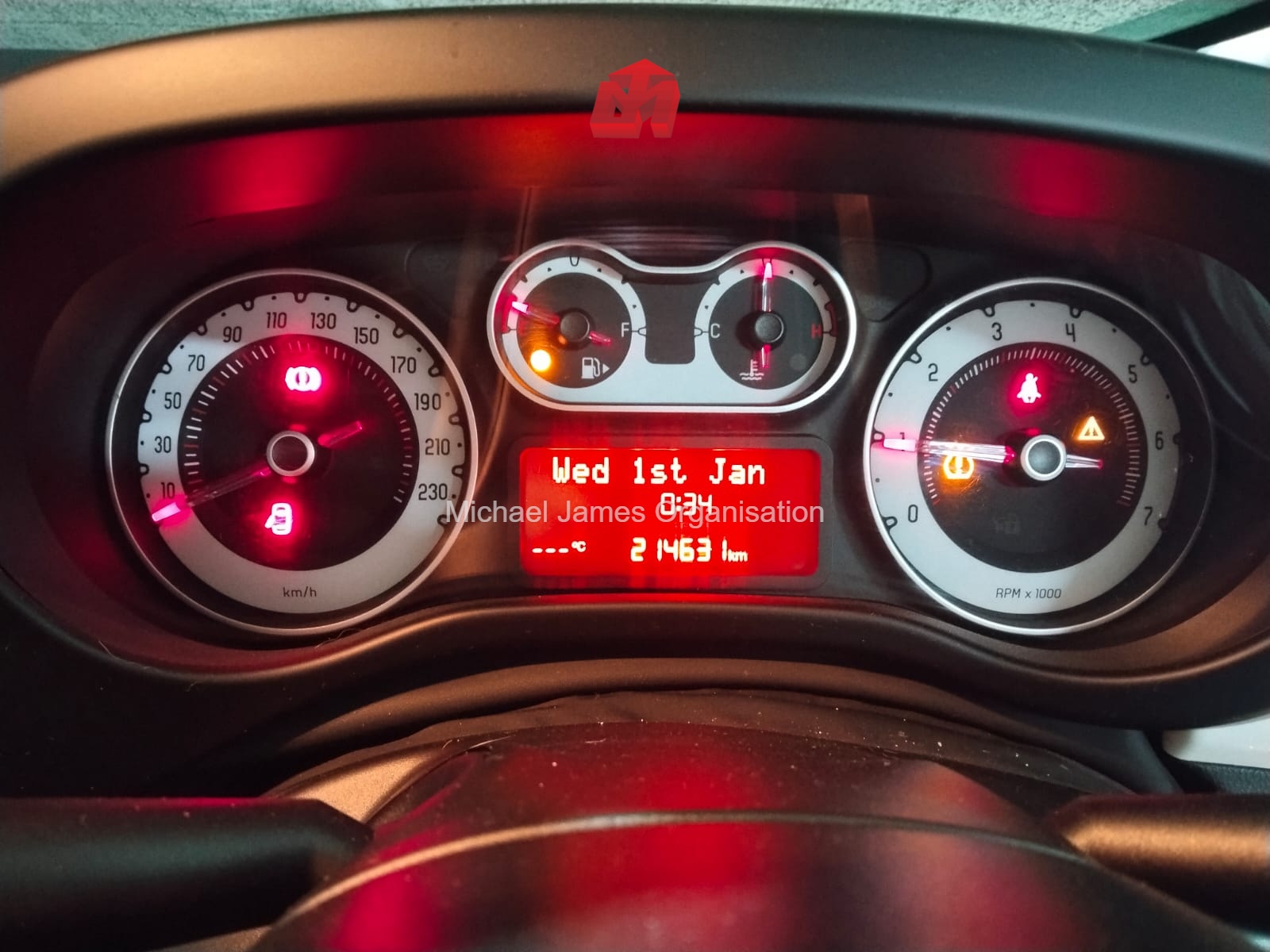 2017 FIAT 500 L 1.4 EASY 5DR thumbnail 6