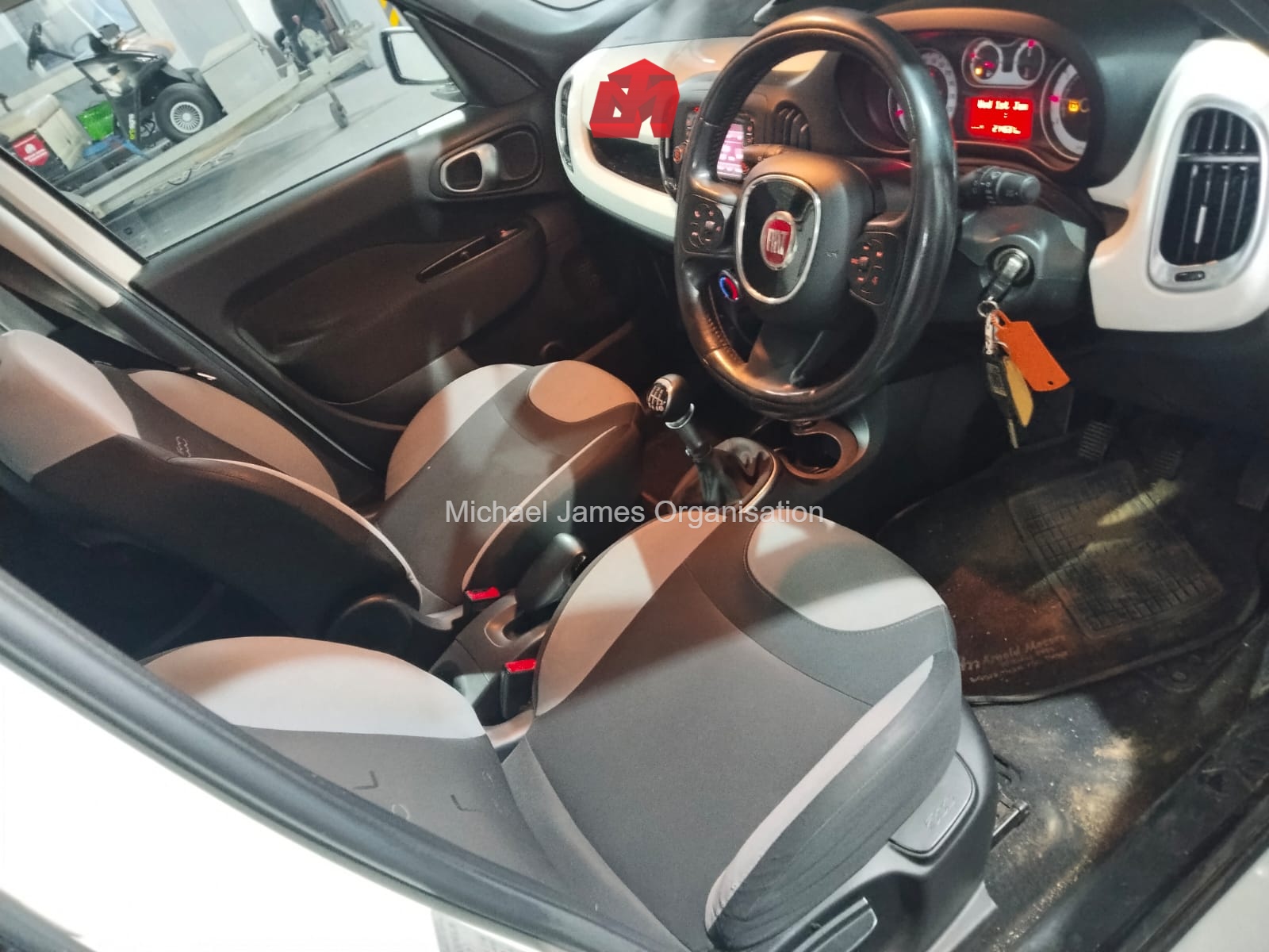 2017 FIAT 500 L 1.4 EASY 5DR thumbnail 7