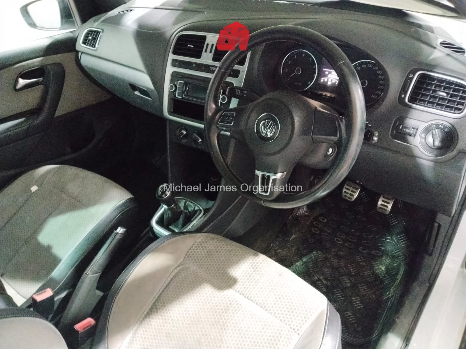 2013 VOLKSWAGEN POLO 1.6 CROSS 5DR thumbnail 6