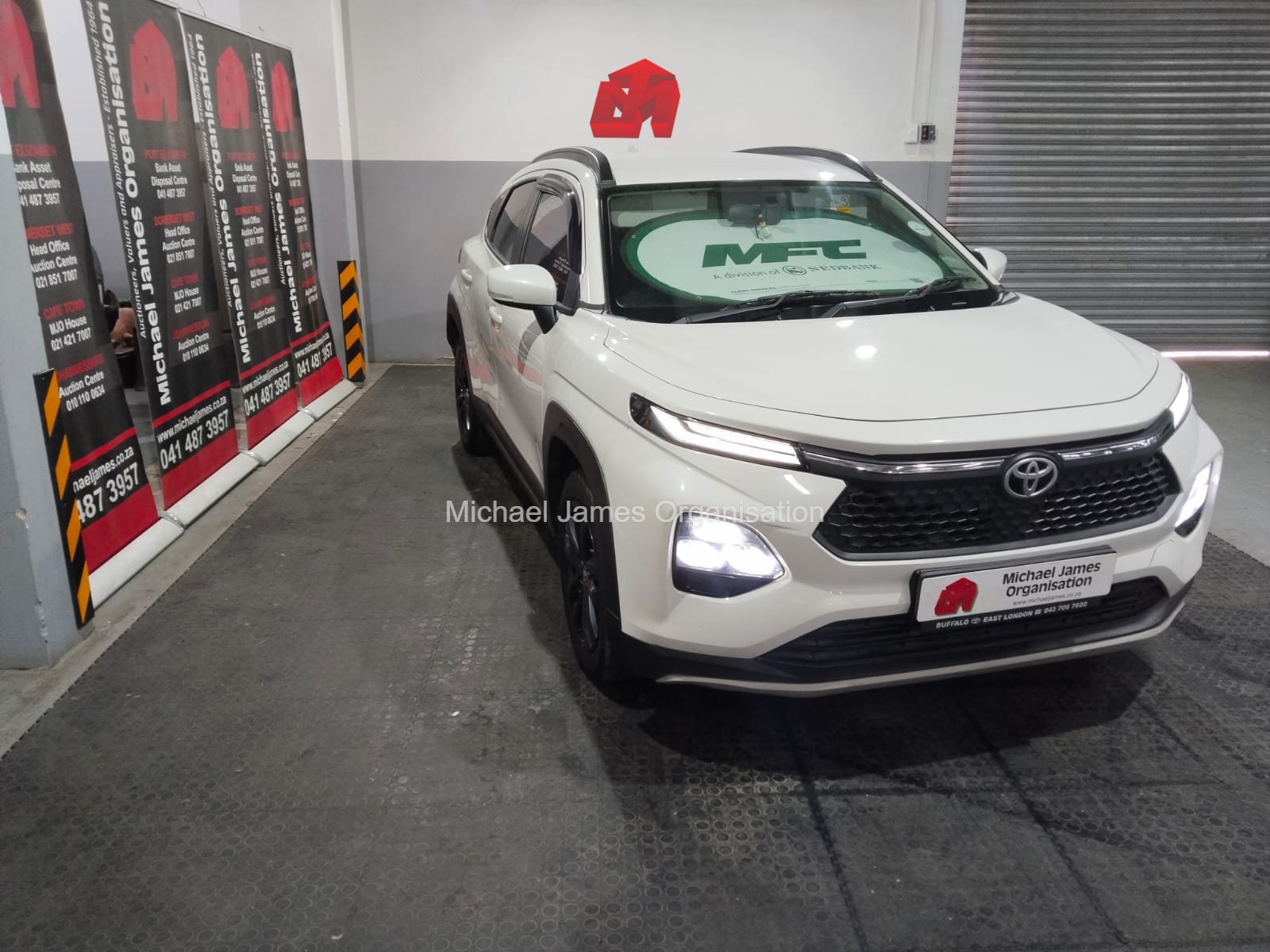 2024 TOYOTA STARLET CROSS 1.5XS thumbnail 2