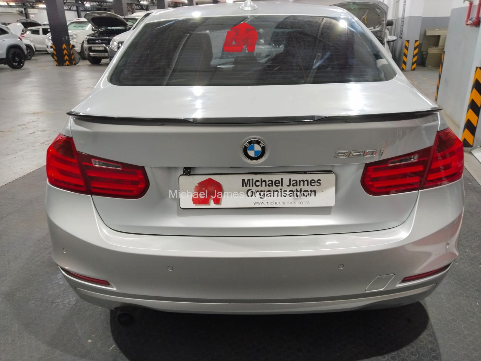 2013 BMW 320i A/T (F30) thumbnail 5
