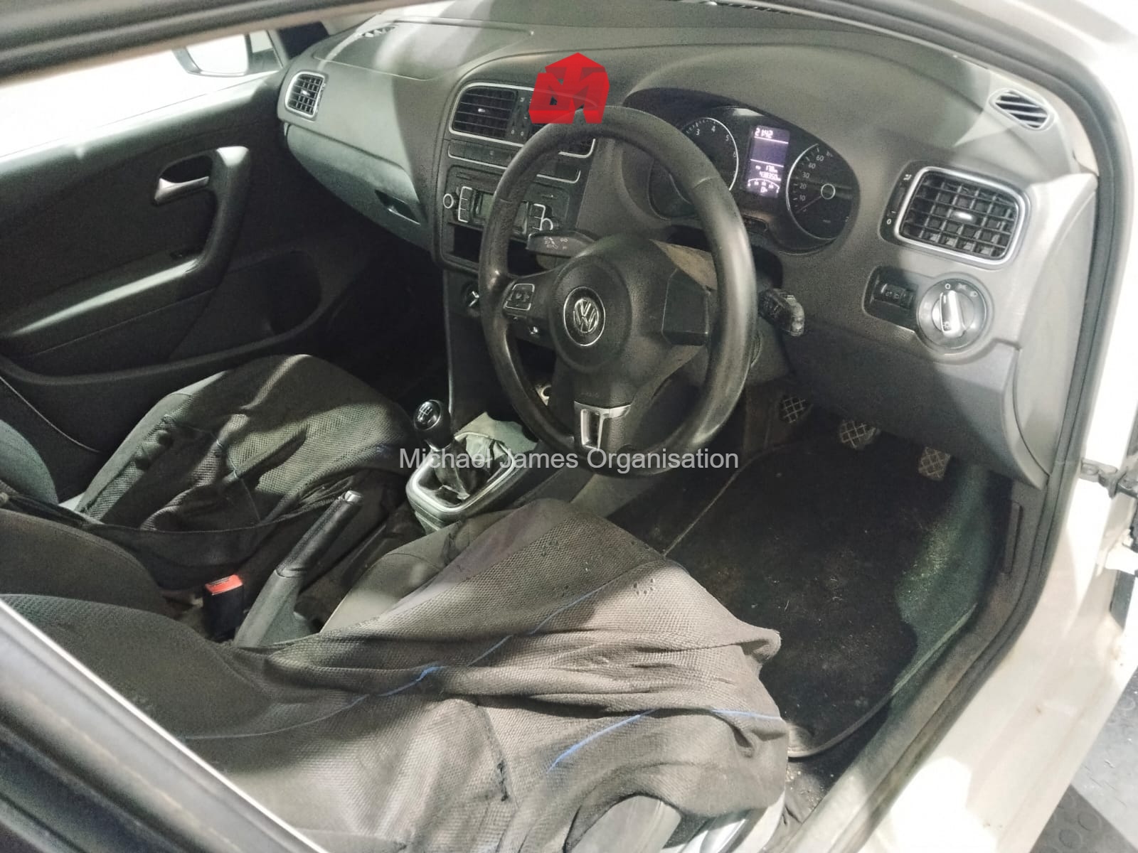 2013 VOLKSWAGEN POLO 1.6 COMFORTLINE 5R thumbnail 6
