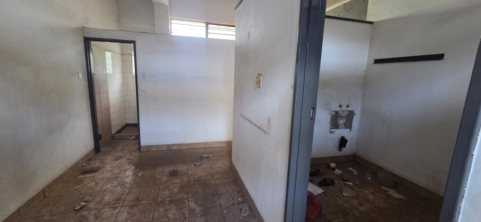 Onsite Liquidation Auction - Industrial Property - Nancefield, Johannesburg thumbnail 31