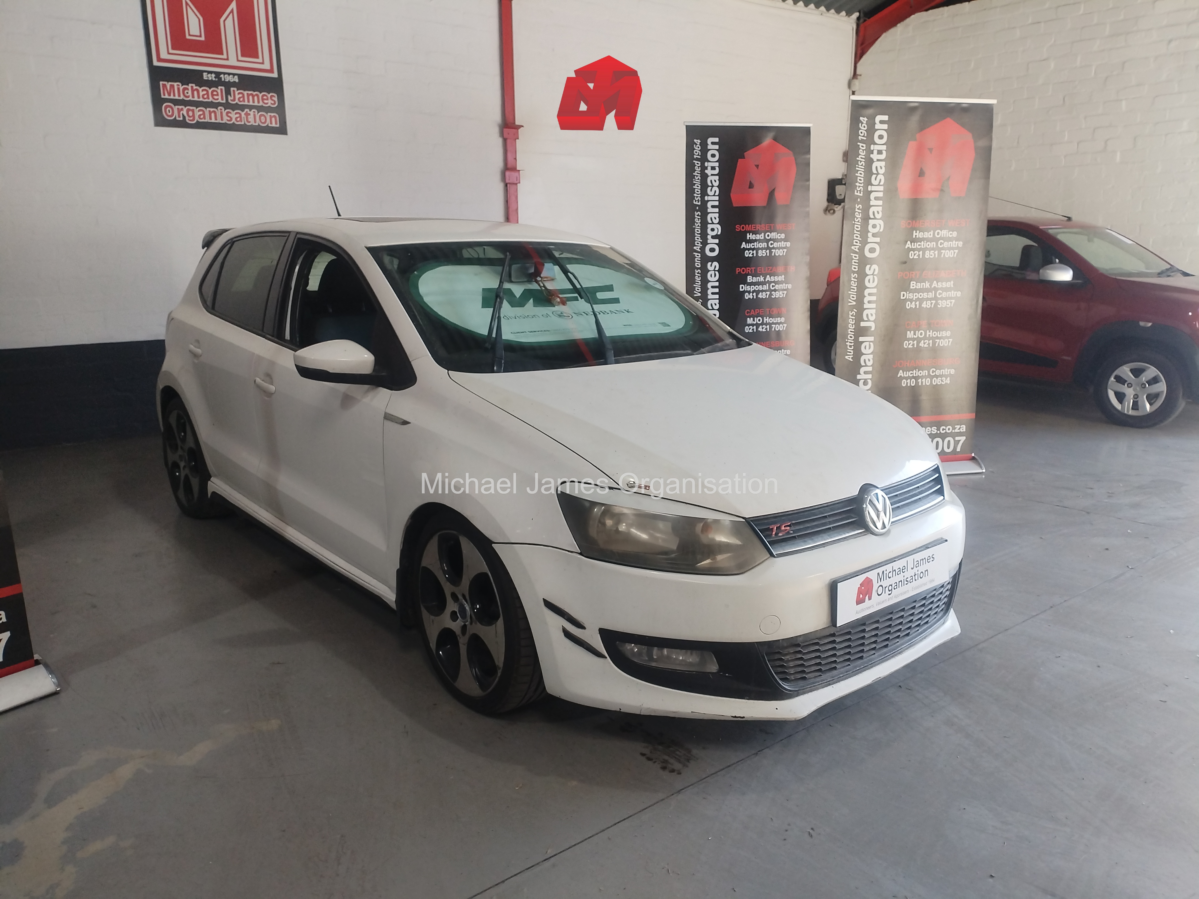 2013 VOLKSWAGEN POLO 1.2 TDI thumbnail 3