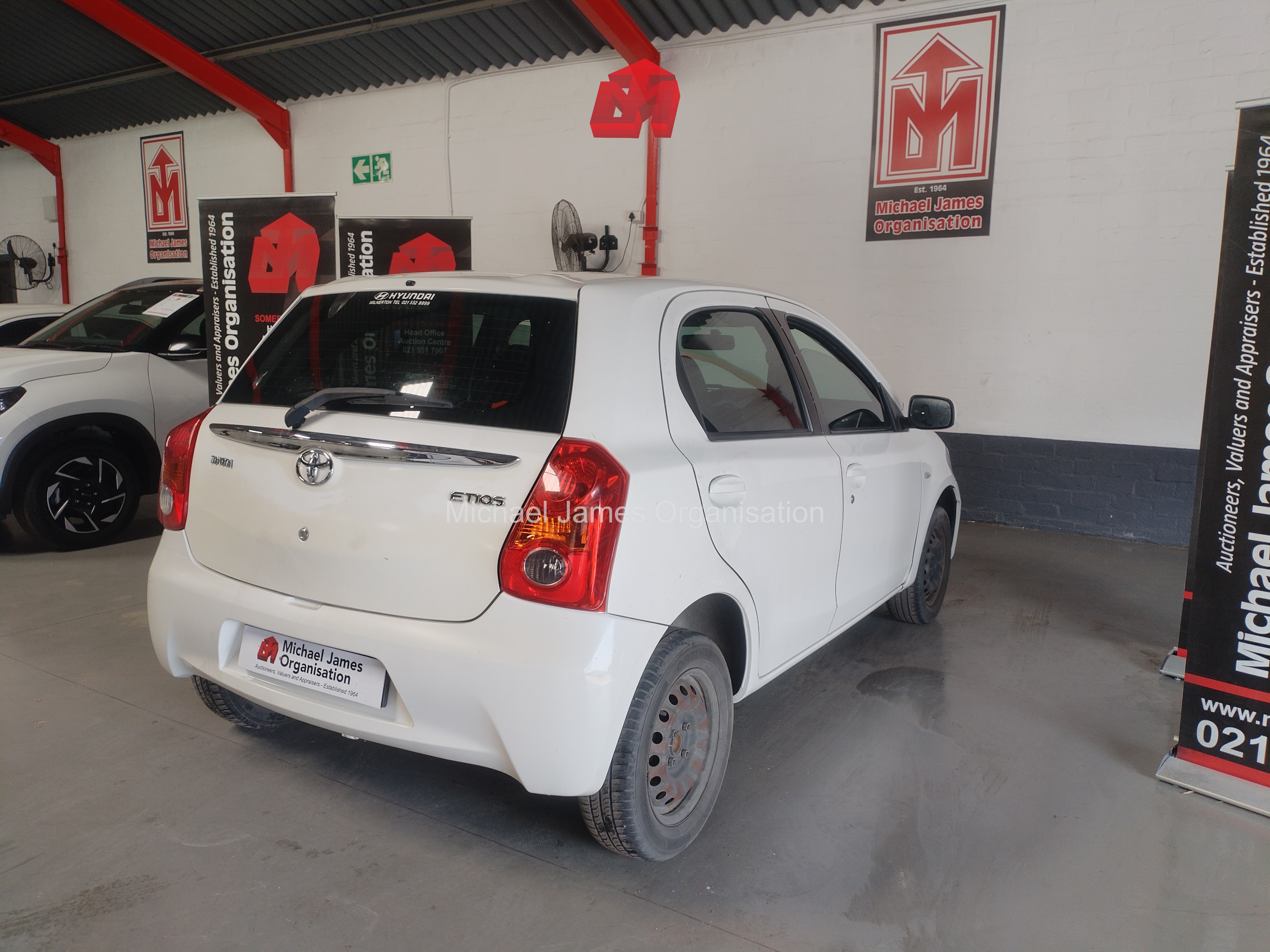 2012 TOYOTA ETIOS 1.5Xs/ SPRINT 5DR thumbnail 6