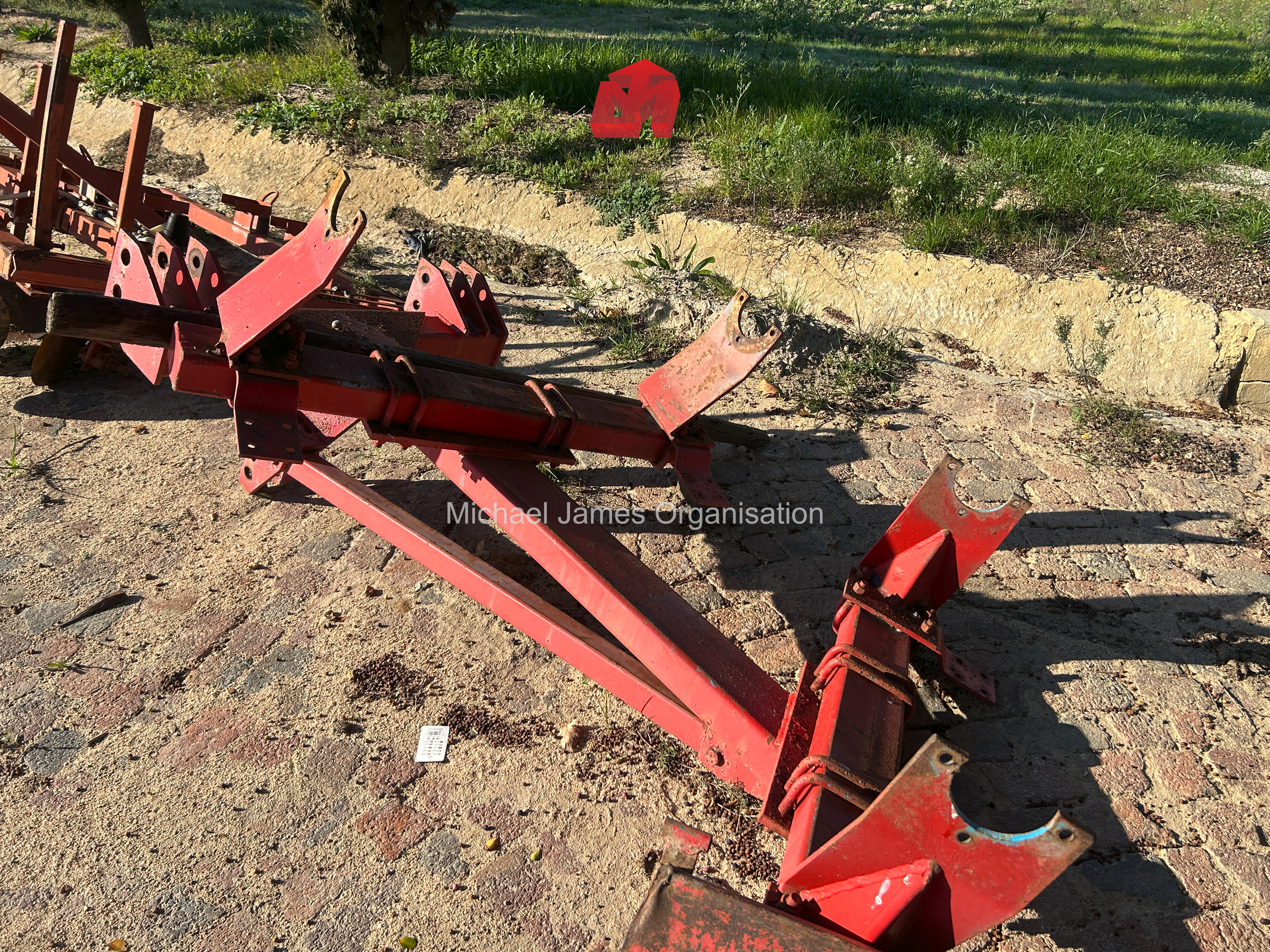 Agricultural, Viticultural, Transport & Workshop Equipment thumbnail 8