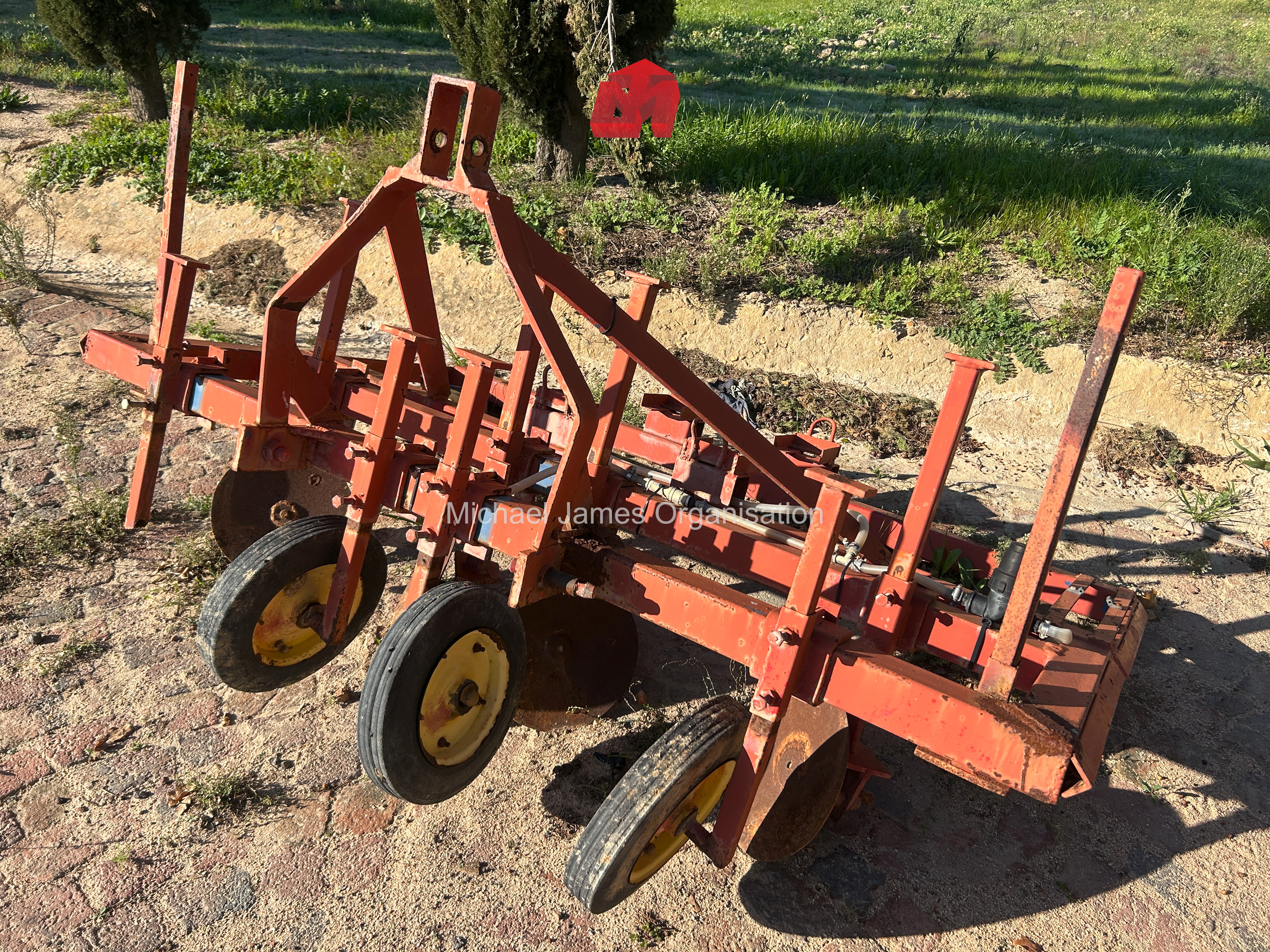 Agricultural, Viticultural, Transport & Workshop Equipment thumbnail 9