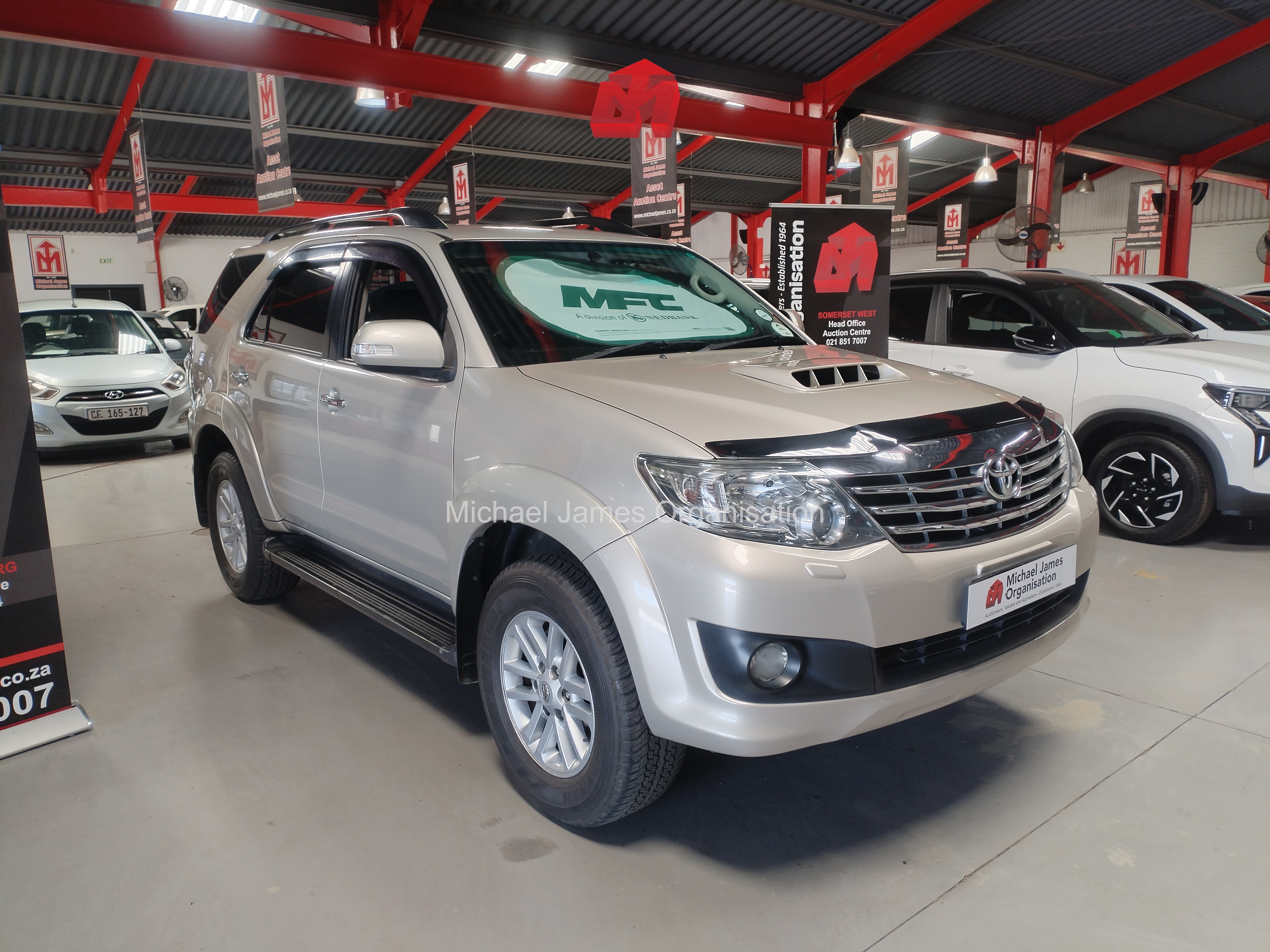 2014 TOYOTA FORTUNER 3.0 D-4D R/B thumbnail 3