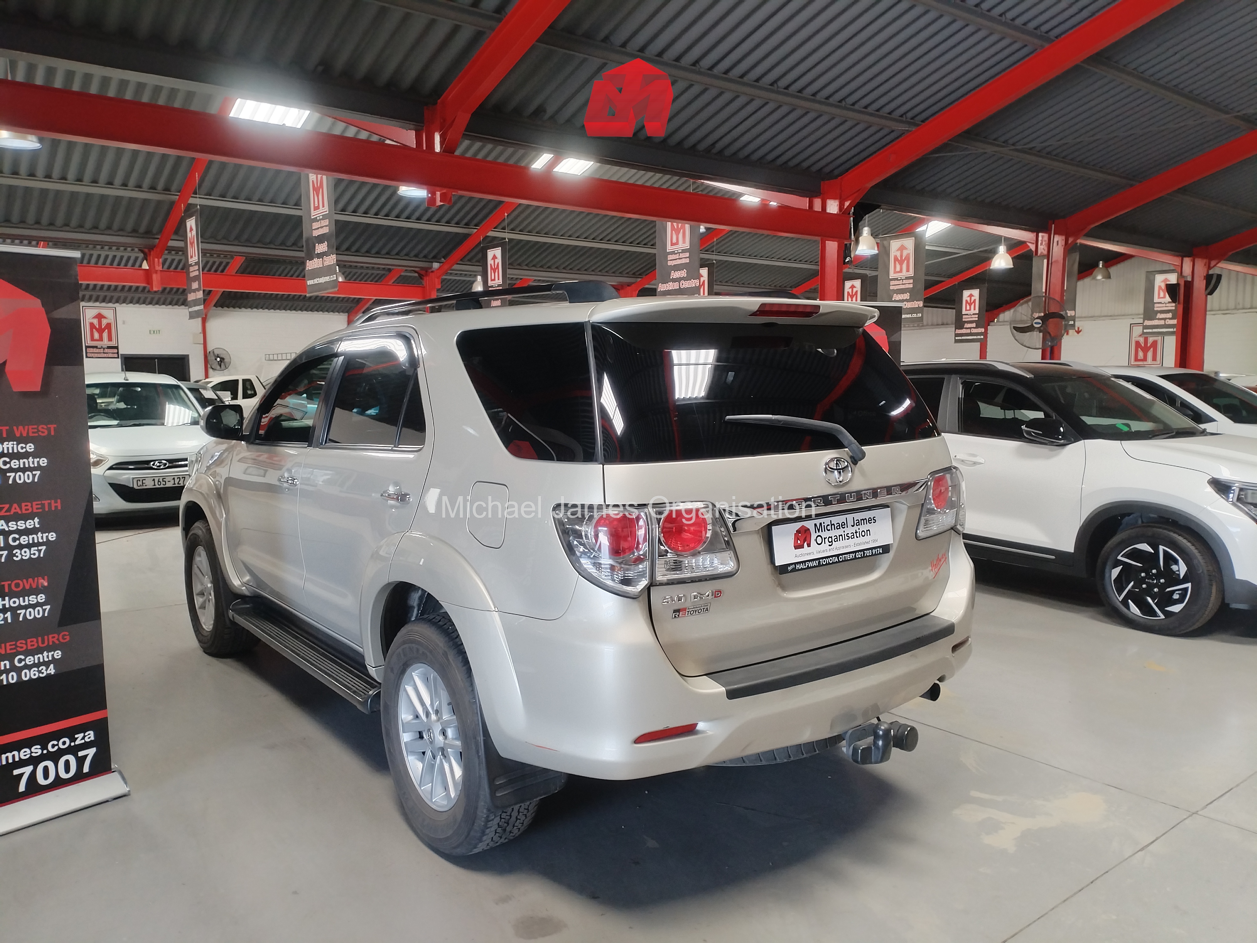 2014 TOYOTA FORTUNER 3.0 D-4D R/B thumbnail 4
