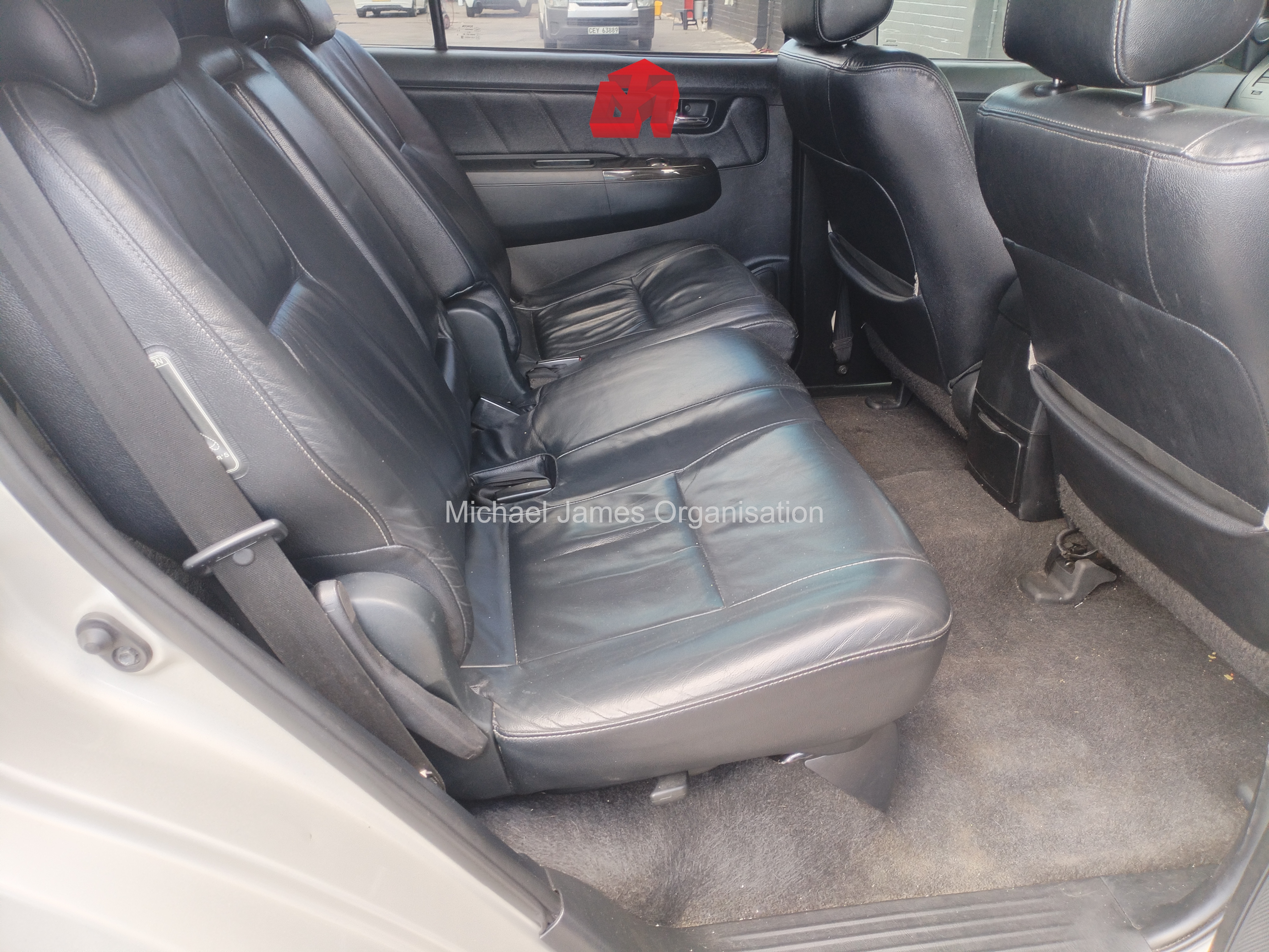 2014 TOYOTA FORTUNER 3.0 D-4D R/B thumbnail 8