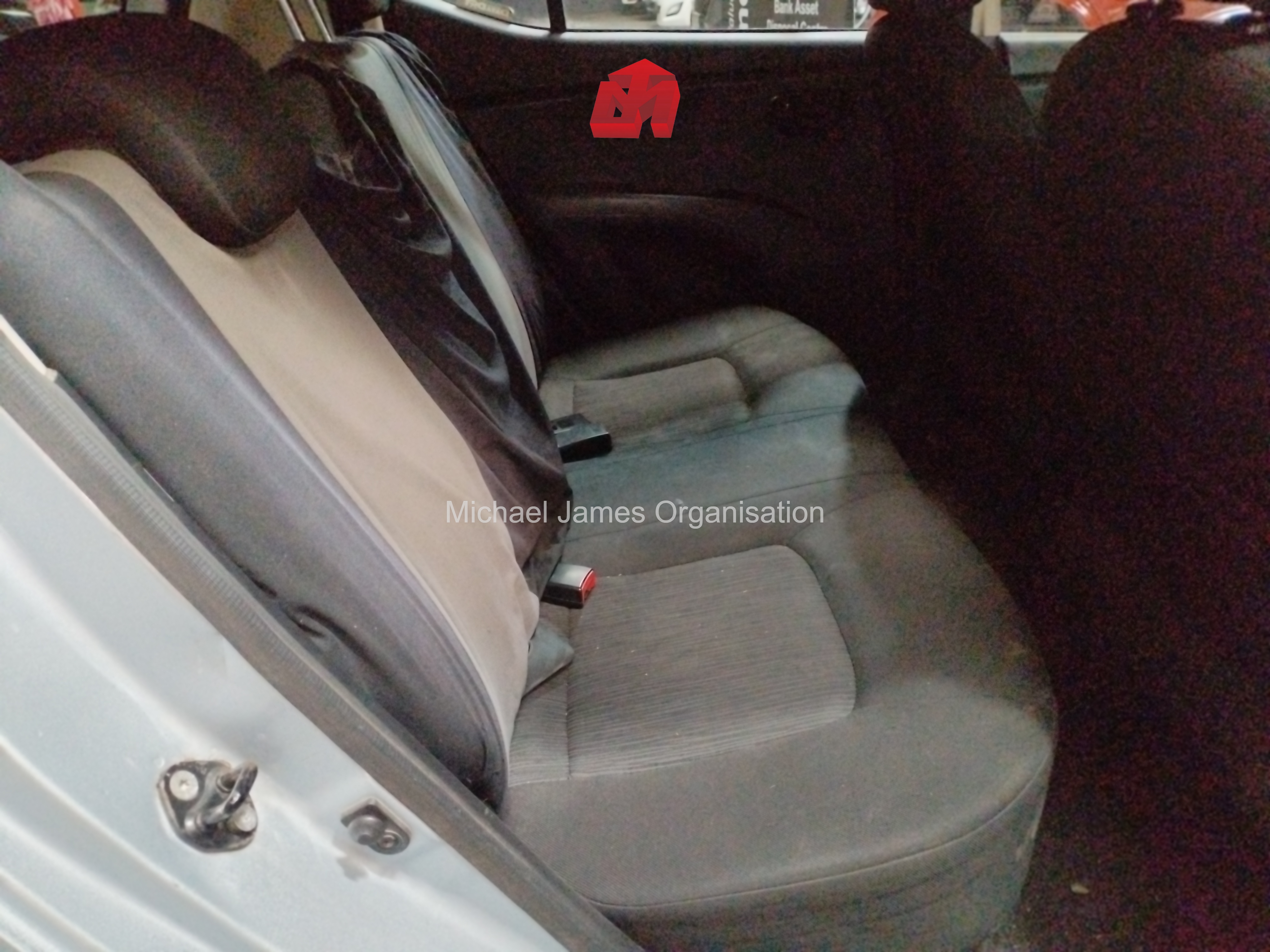 2013 HYUNDAI i 10 1.25 GLS/FLUID A/T thumbnail 7