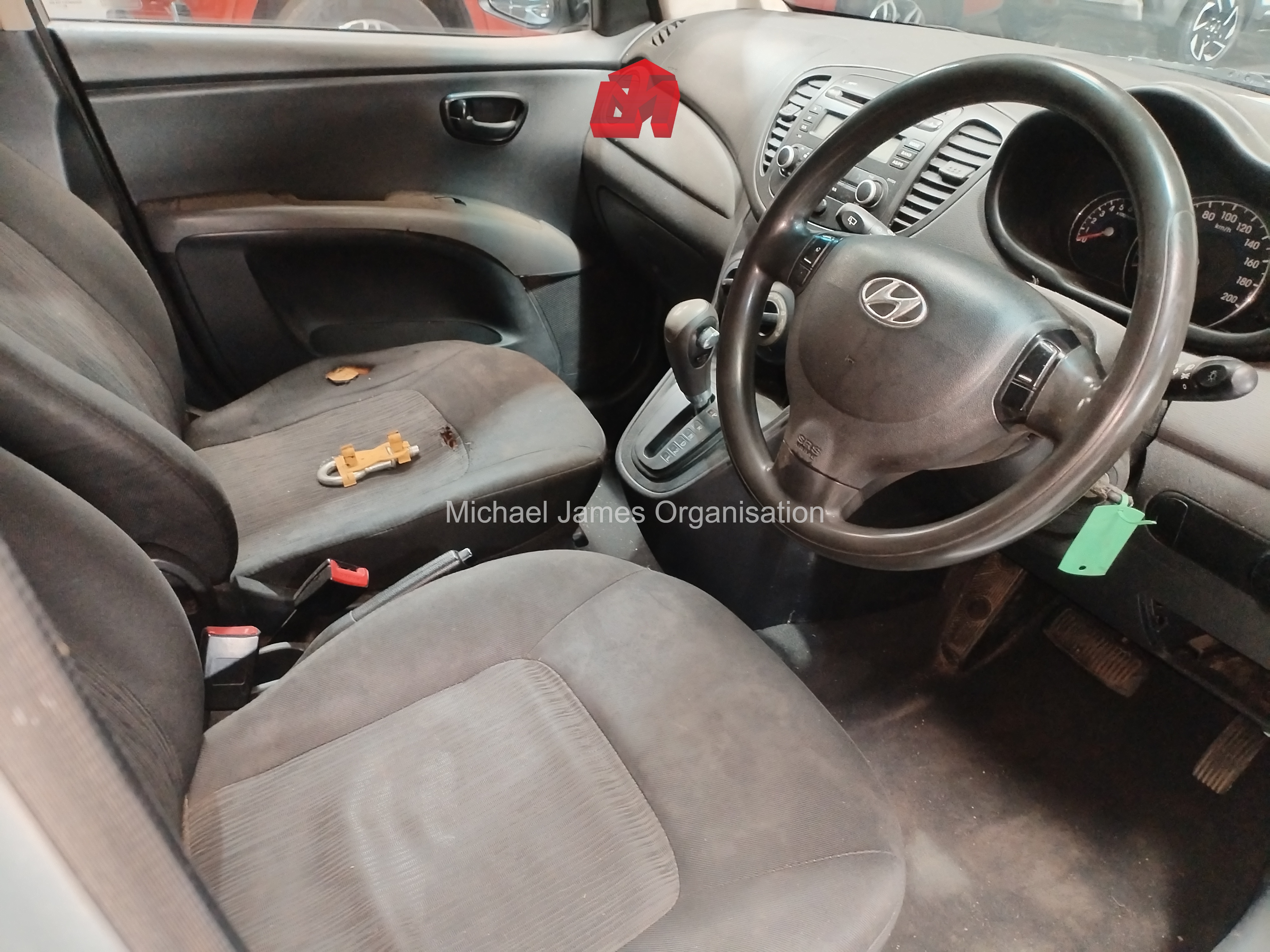 2013 HYUNDAI i 10 1.25 GLS/FLUID A/T thumbnail 8