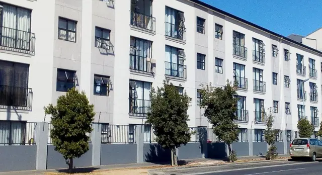 Onsite Business Rescue Auction - Multi Level Commercial Unit - Maitland A-3417