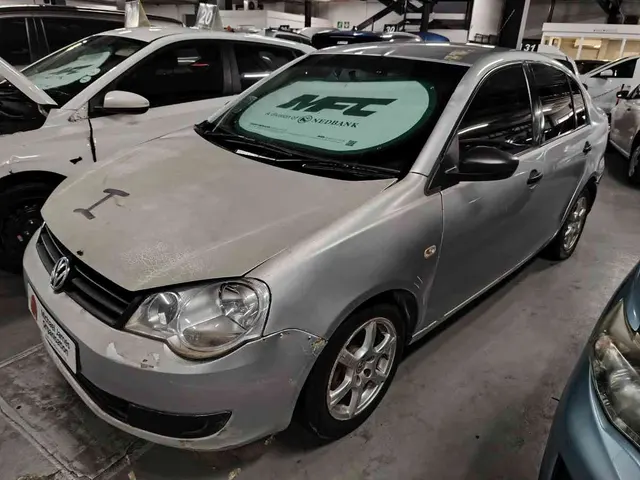 2016 VOLKWAGEN POLO VIVO GP 1.4 BLUELINE