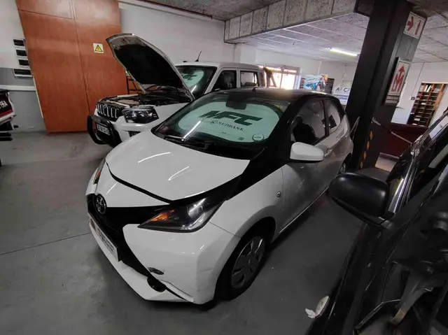 2016 TOYOTA AYGO 1.0 X - PLAY (5DR)