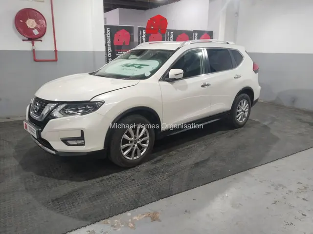 2021 NISSAN X TRAIL 2.5 ACENTA 4X4 CVT