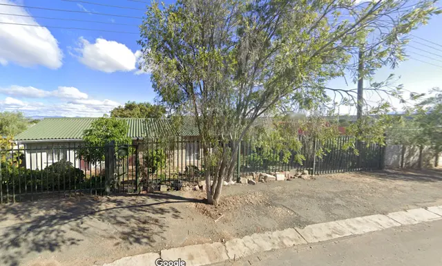 13 Johnson Crescent, Oudtshoorn