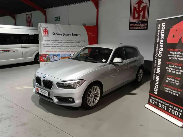 2017 BMW 118i A/T