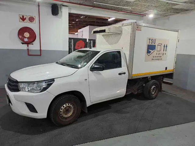 2016 TOYOTA HILUX 2.4 GD A/C P/U S/C