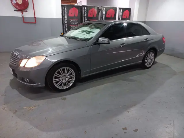 2010 Mercedes-Benz E200 CGI BE