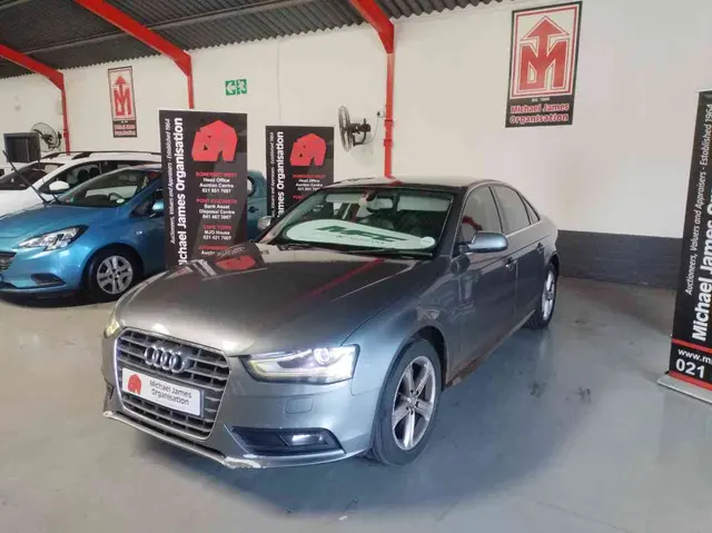 2013 AUDI A4 2.0 TDI SE