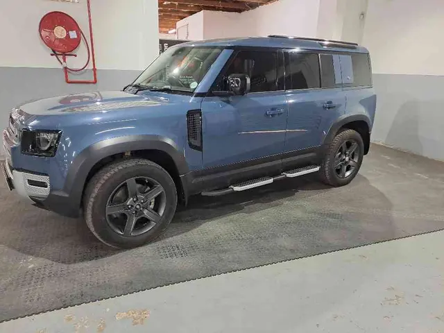 2021 LAND ROVER DEFENDER 110 D240 SE (177KW)