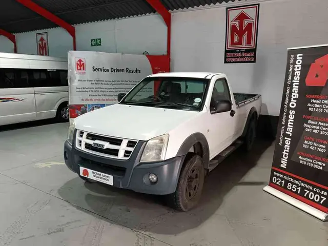 2012 ISUZU KB240i P/U S/C