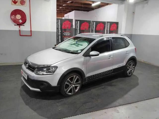 2013 VOLKSWAGEN POLO 1.6 TDI CROSS