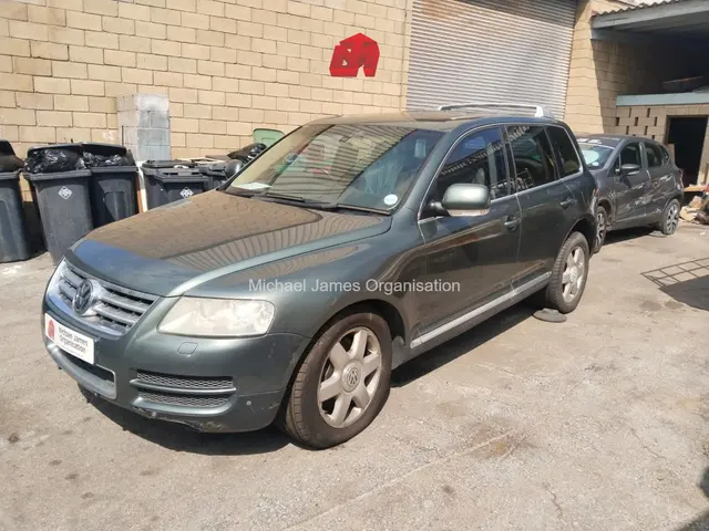 2004 VOLKSWAGEN TOUAREG V10 TDI A/T