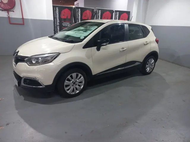 2015 RENAULT CAPTUR 900T EXPRESSION 5DR (66KW)