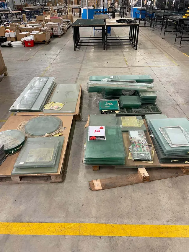 4 X PALLETS VARIOUS SIZED GLASS