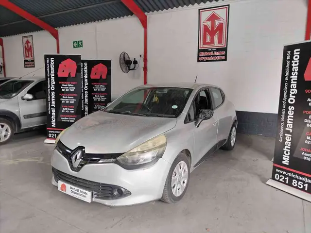 2016 RENAULT CLIO IV 900T